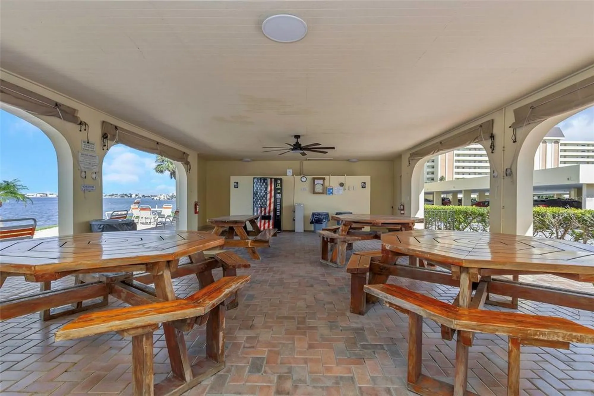 Property Slideshow image 58 of 95 | 4550 cove cir apt 207, St Petersburg, FL, 33708