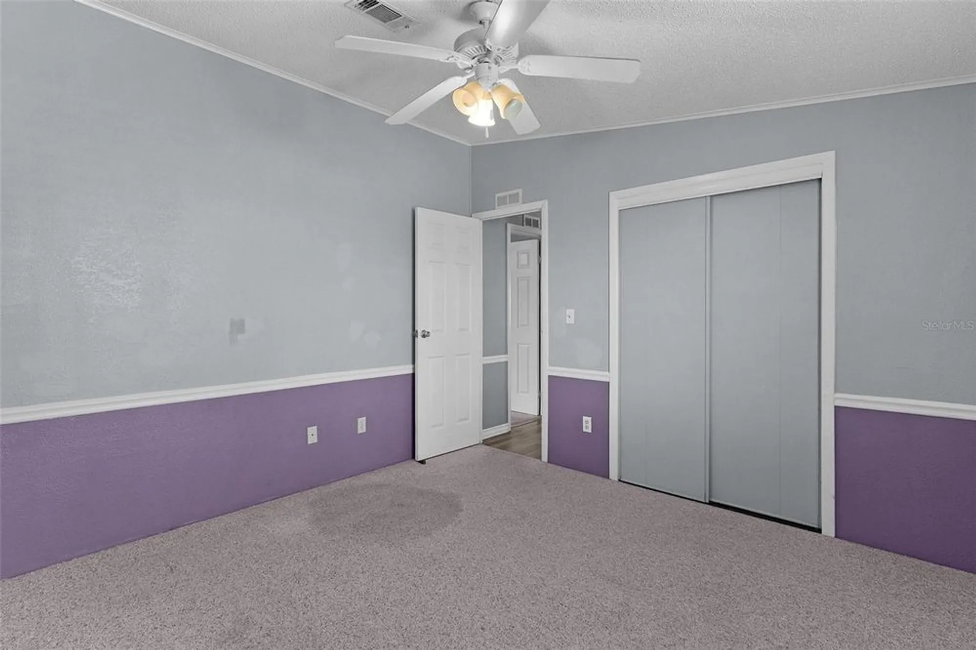 Property Slideshow image 24 of 46 | 817 hibiscus dr, The Villages, FL, 32159