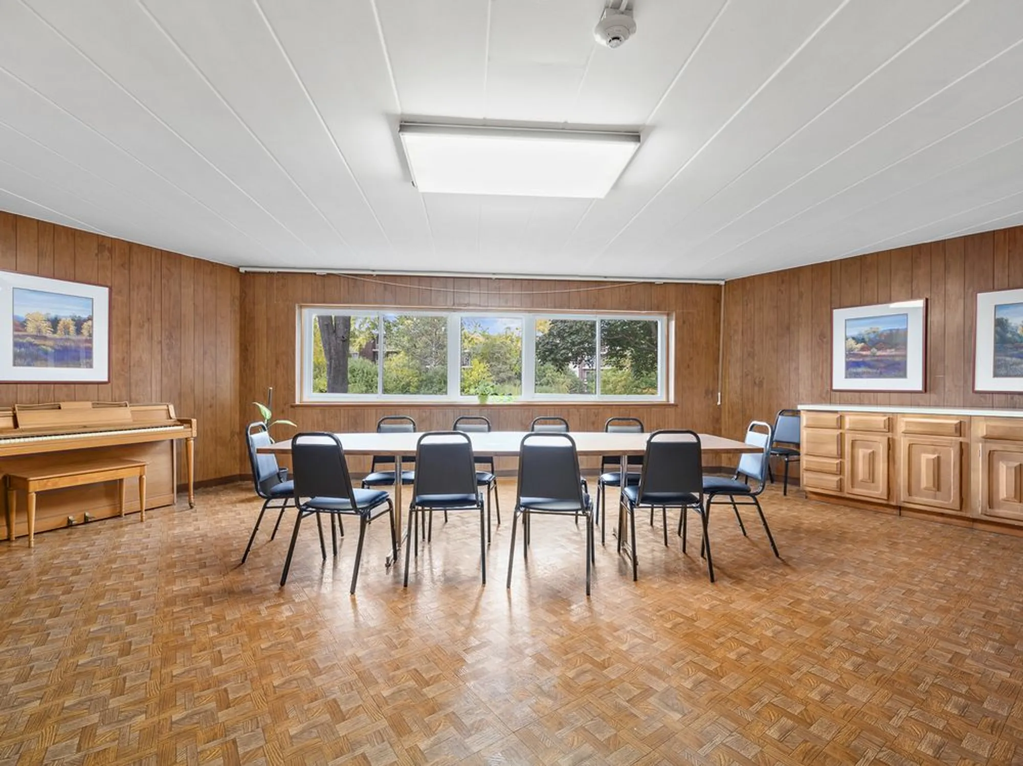 Property Slideshow image 16 of 25 | 5540 walnut ave apt 33a, Downers Grove, IL, 60515