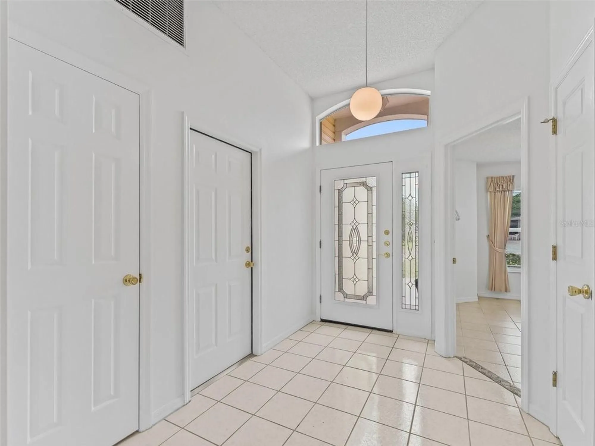 Property Slideshow image 8 of 42 | 1142 w boone ct, The Villages, FL, 32159