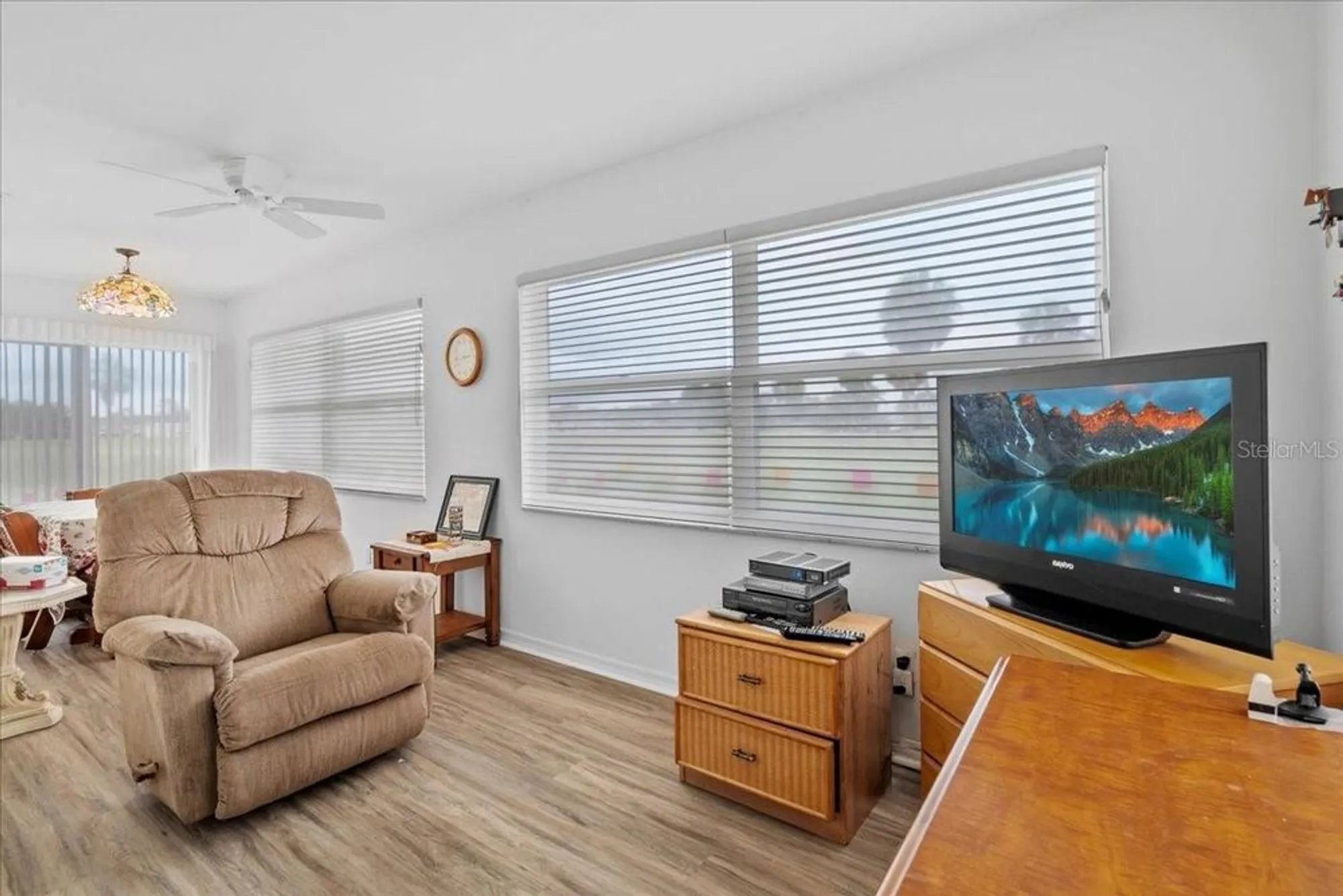 Property Slideshow image 8 of 34 | 2214 highclere cir # 6, Sun City Center, FL, 33573