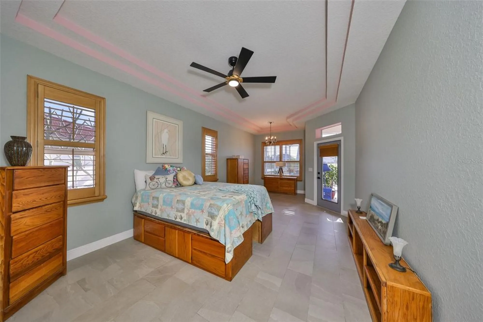 Property Slideshow image 28 of 51 | 1123 signature dr, Sun City Center, FL, 33573