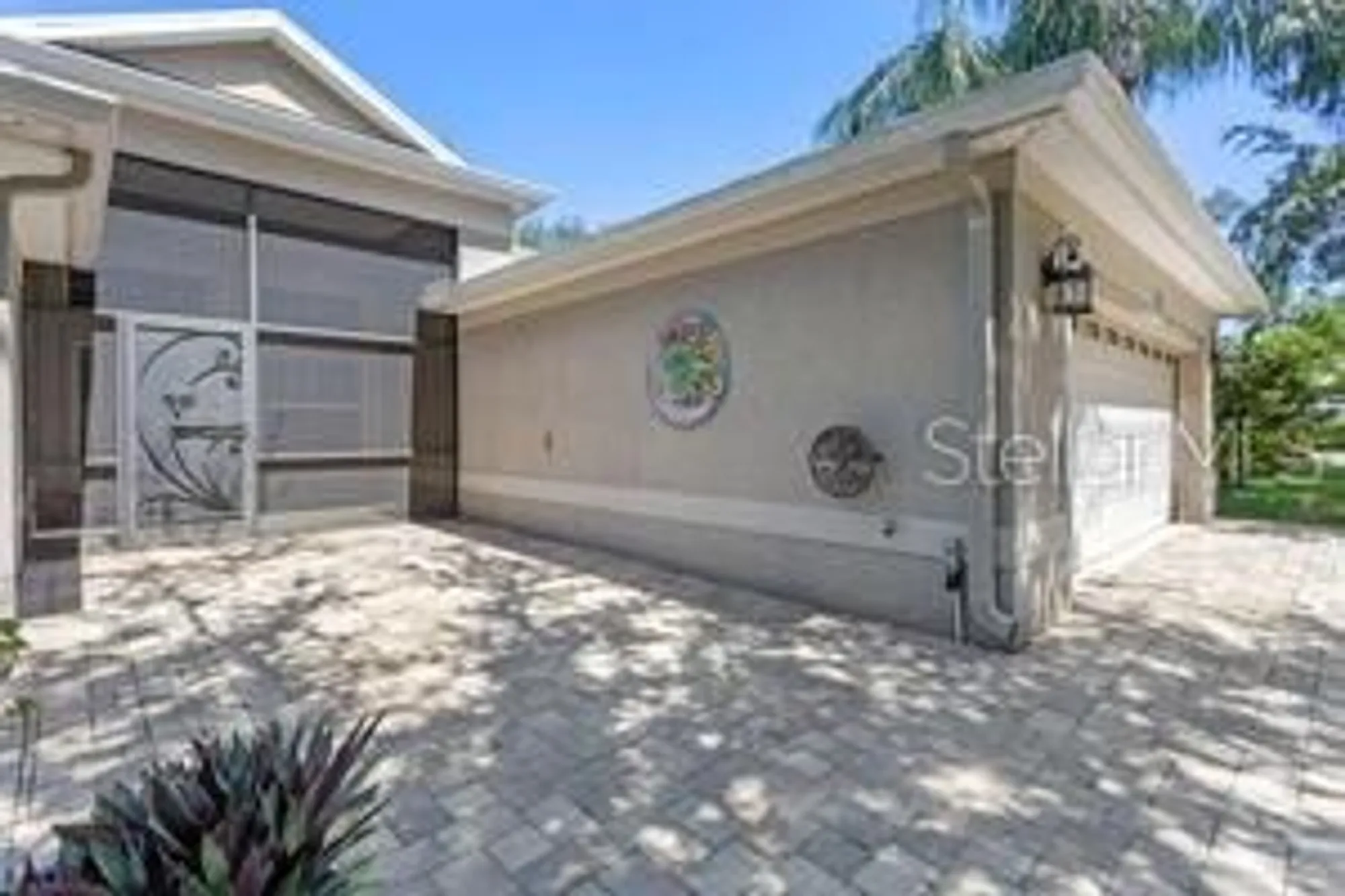 Property Slideshow image 8 of 72 | 24540 madewood ave, Leesburg, FL, 34748