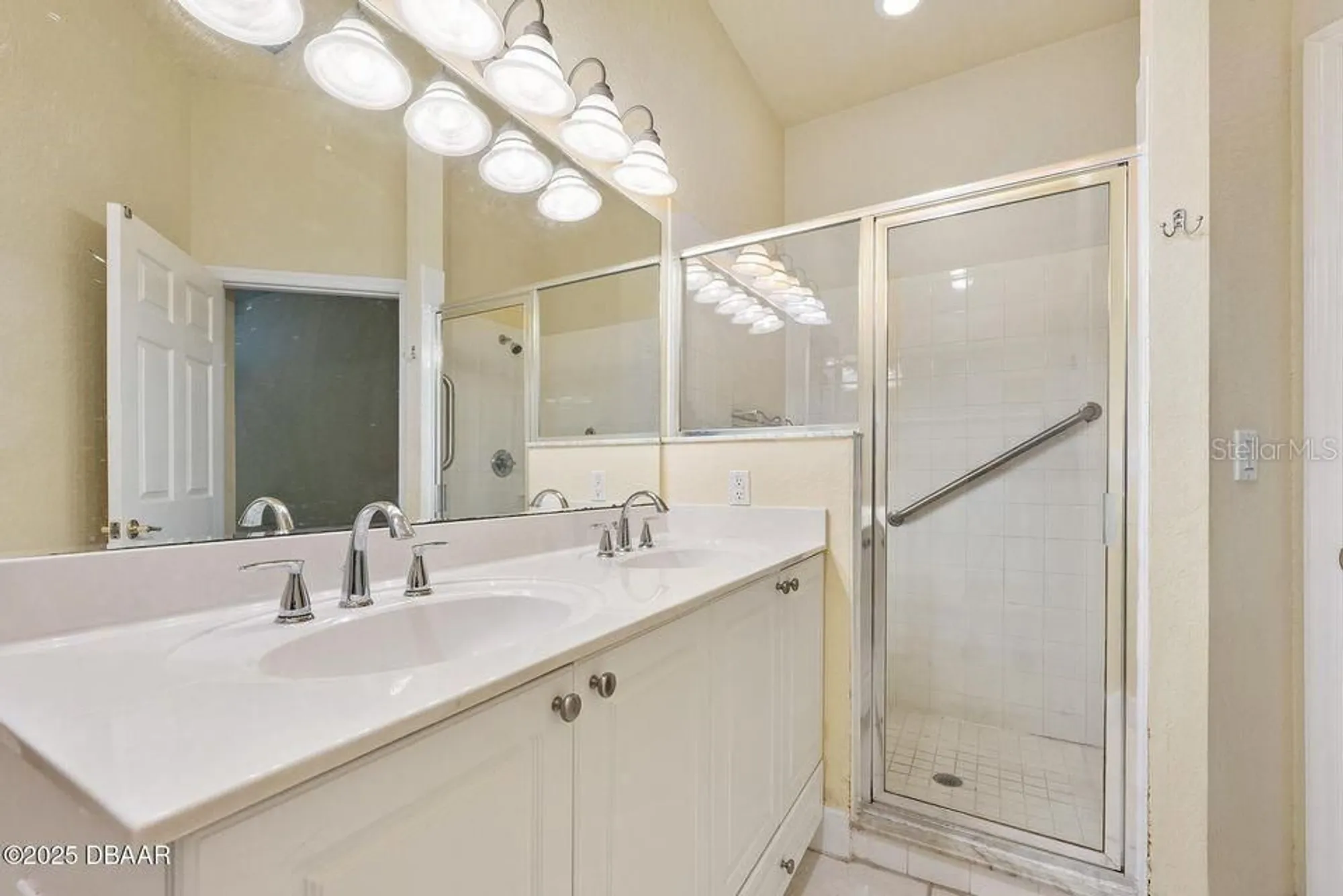 Property Slideshow image 24 of 70 | 3132 connemara dr, Ormond Beach, FL, 32174