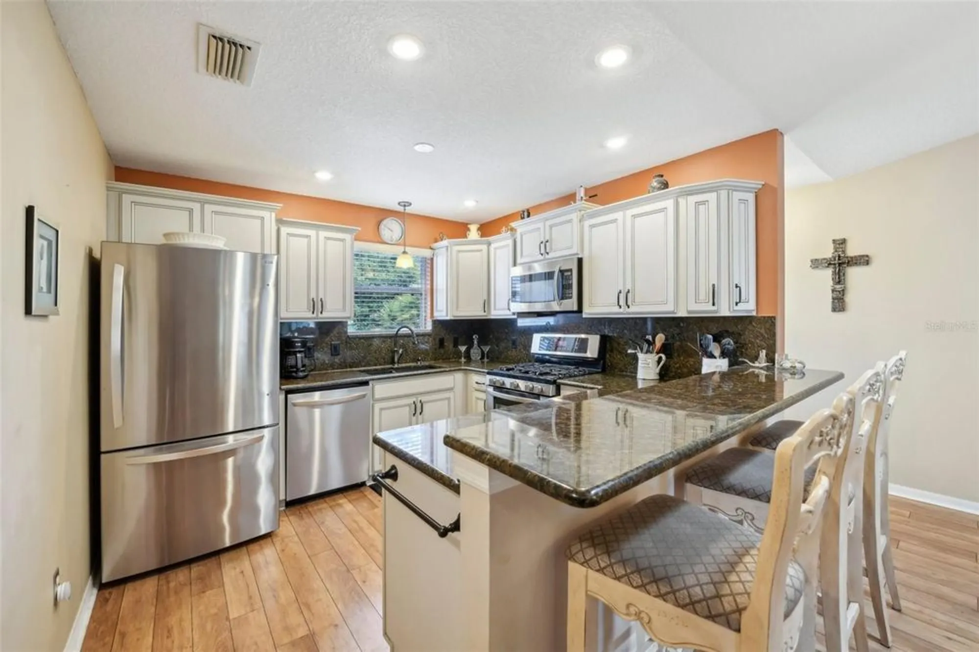 Property Slideshow image 11 of 47 | 8039 se 174th belhaven loop, The Villages, FL, 32162