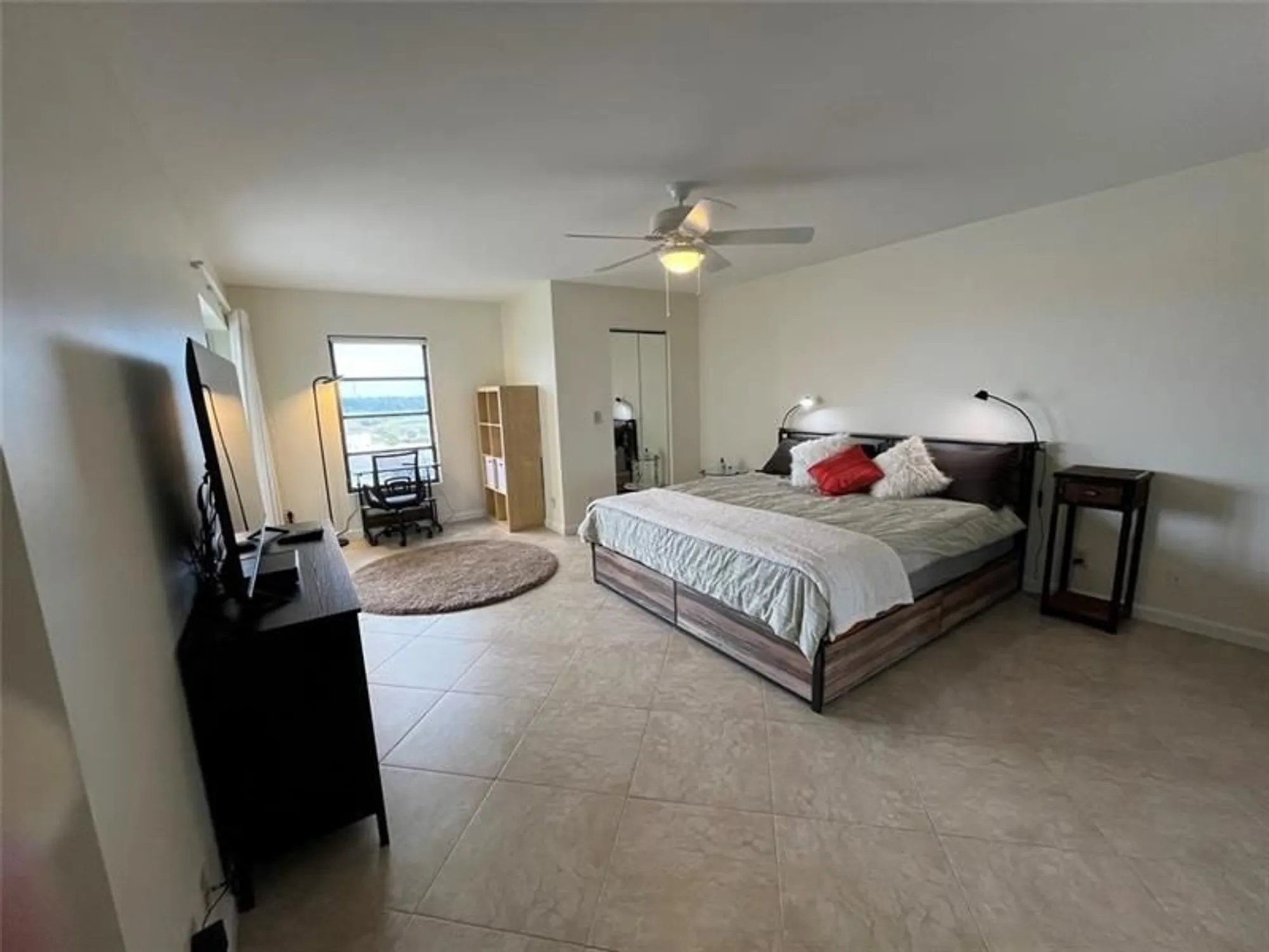 Property Slideshow image 9 of 25 | 7260 kinghurst dr apt 606, Delray Beach, FL, 33446