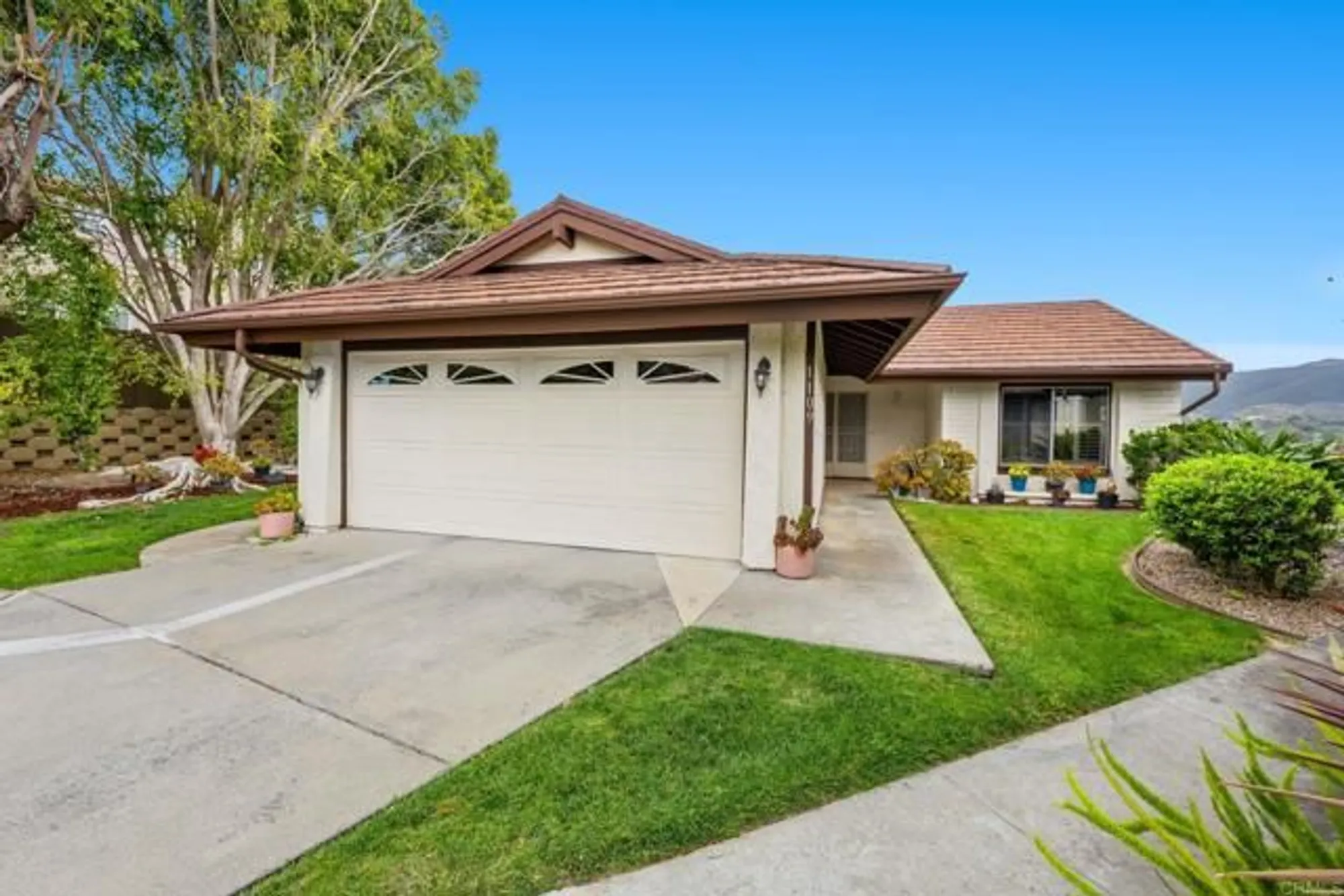 Property Slideshow image 4 of 51 | 1109 calle del baston, San Marcos, CA, 92078