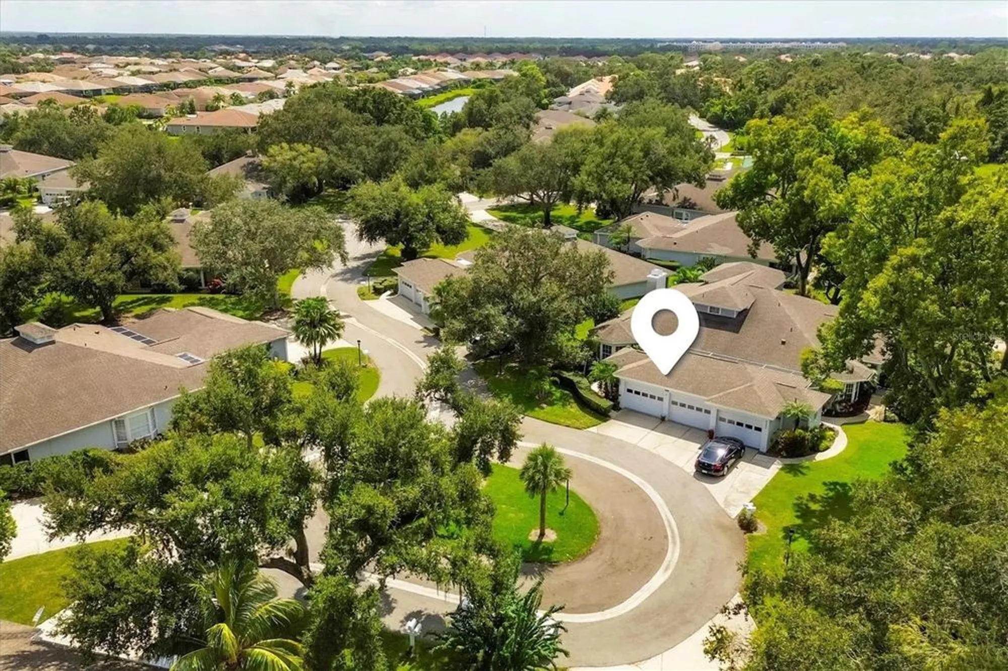 Property Slideshow image 7 of 63 | 6465 carrington cir 44, Sarasota, FL, 34238