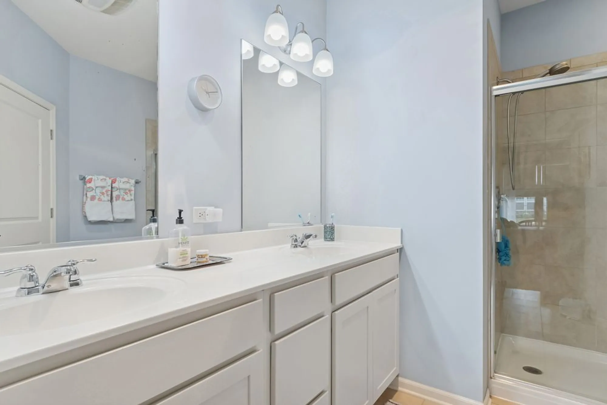 Property Slideshow image 15 of 28 | 2604 avondale cir # 4492, Naperville, IL, 60564