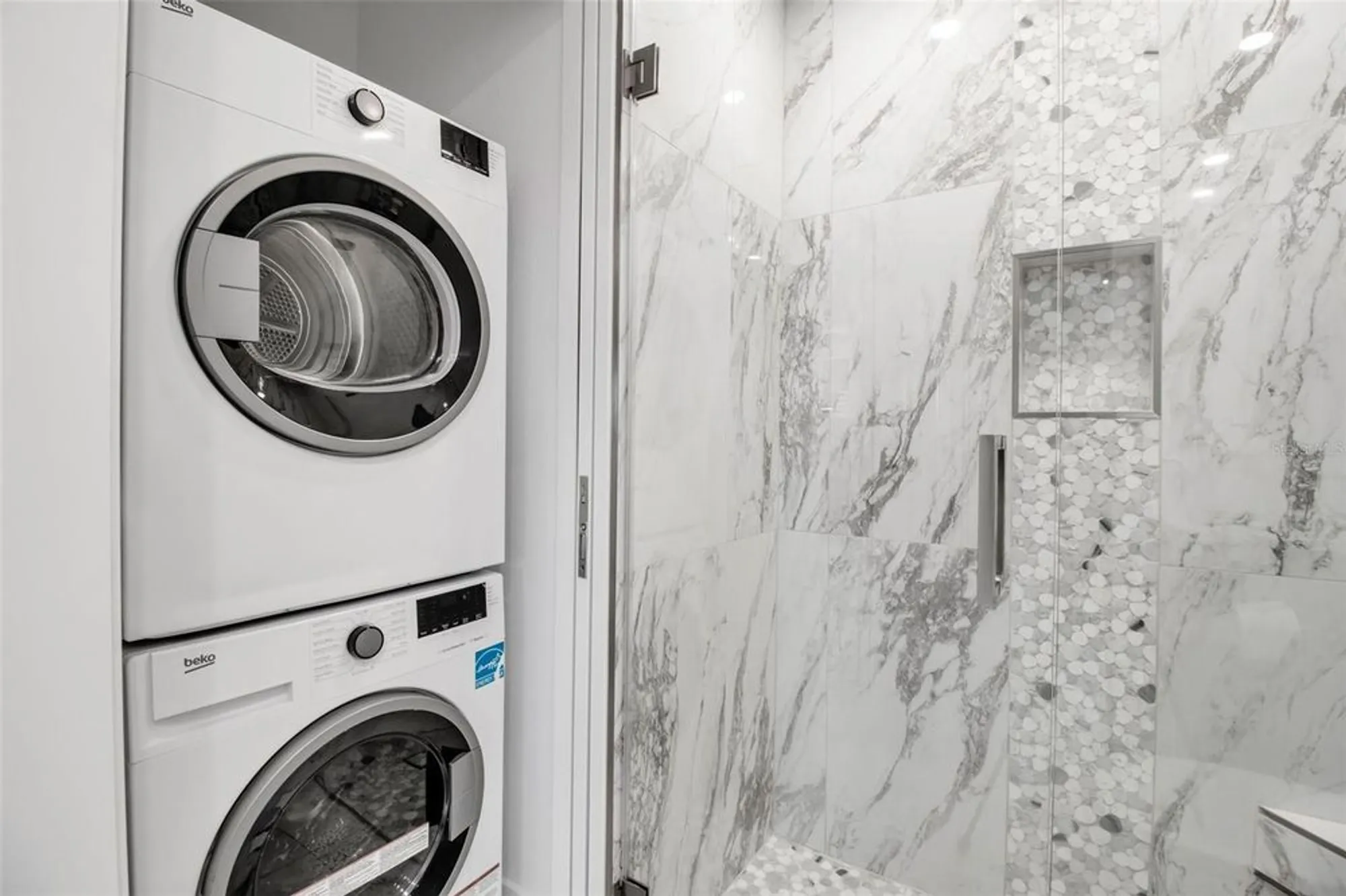 Property Slideshow image 28 of 39 | 602 fair winds dr # 602, Nokomis, FL, 34275