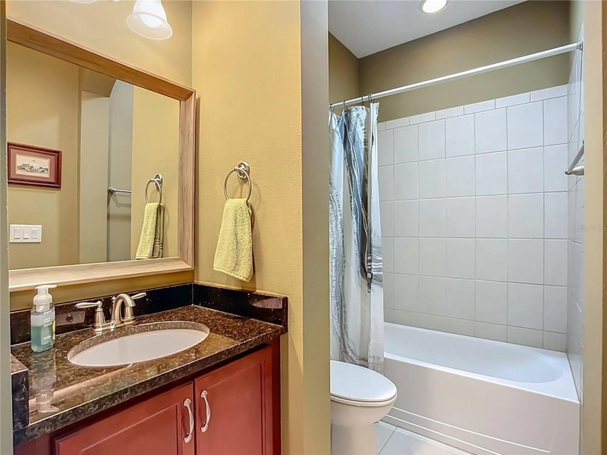 Property Slideshow image 21 of 43 | 689 chipper dr, Sun City Center, FL, 33573