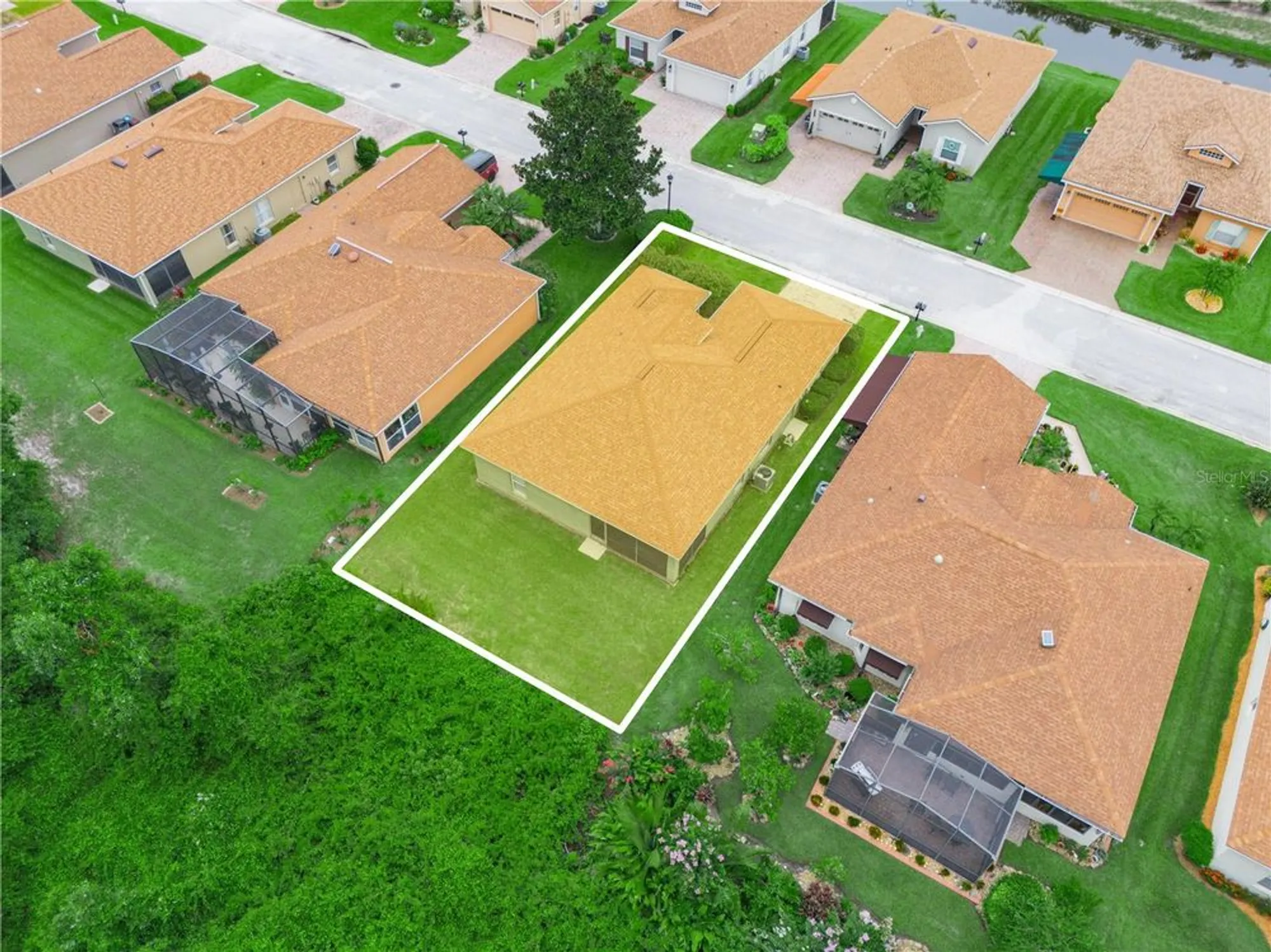 Property Slideshow image 2 of 72 | 4139 aberdeen ln, Lake Wales, FL, 33859