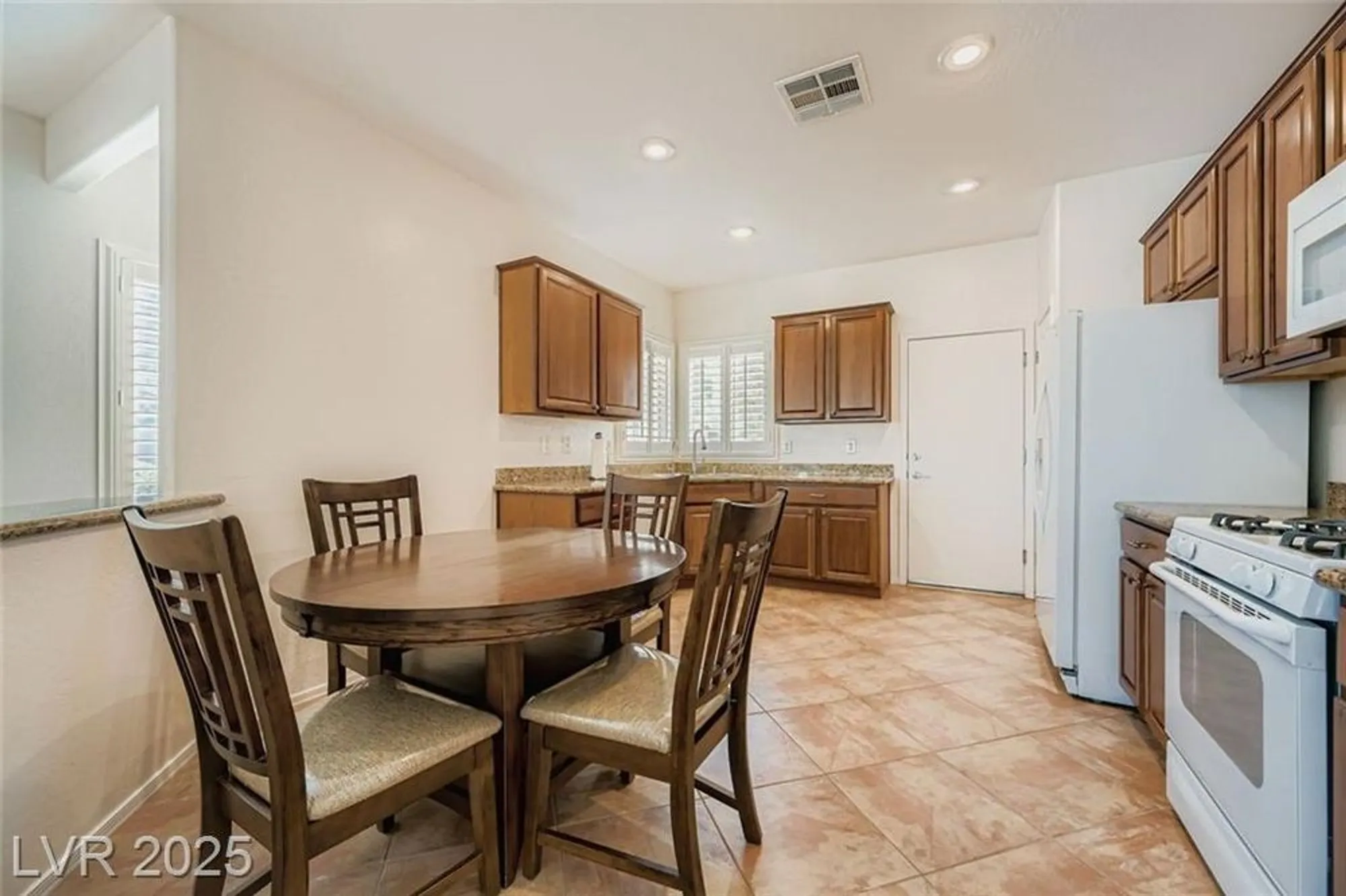 Property Slideshow image 13 of 45 | 7824 starthroat ct, North Las Vegas, NV, 89084