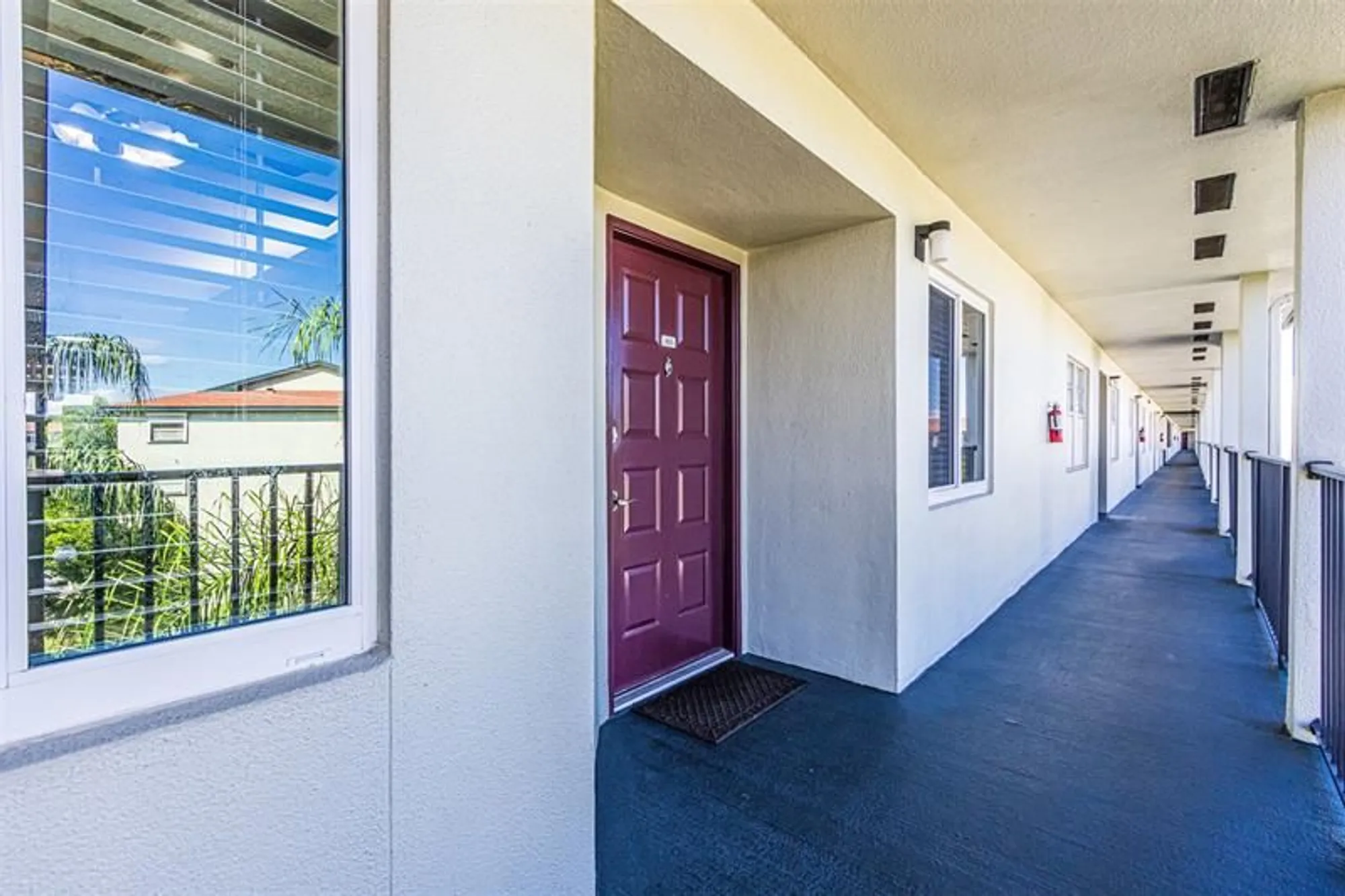 Property Slideshow image 4 of 35 | 12900 sw 13th st e403, Pembroke Pines, FL, 33027