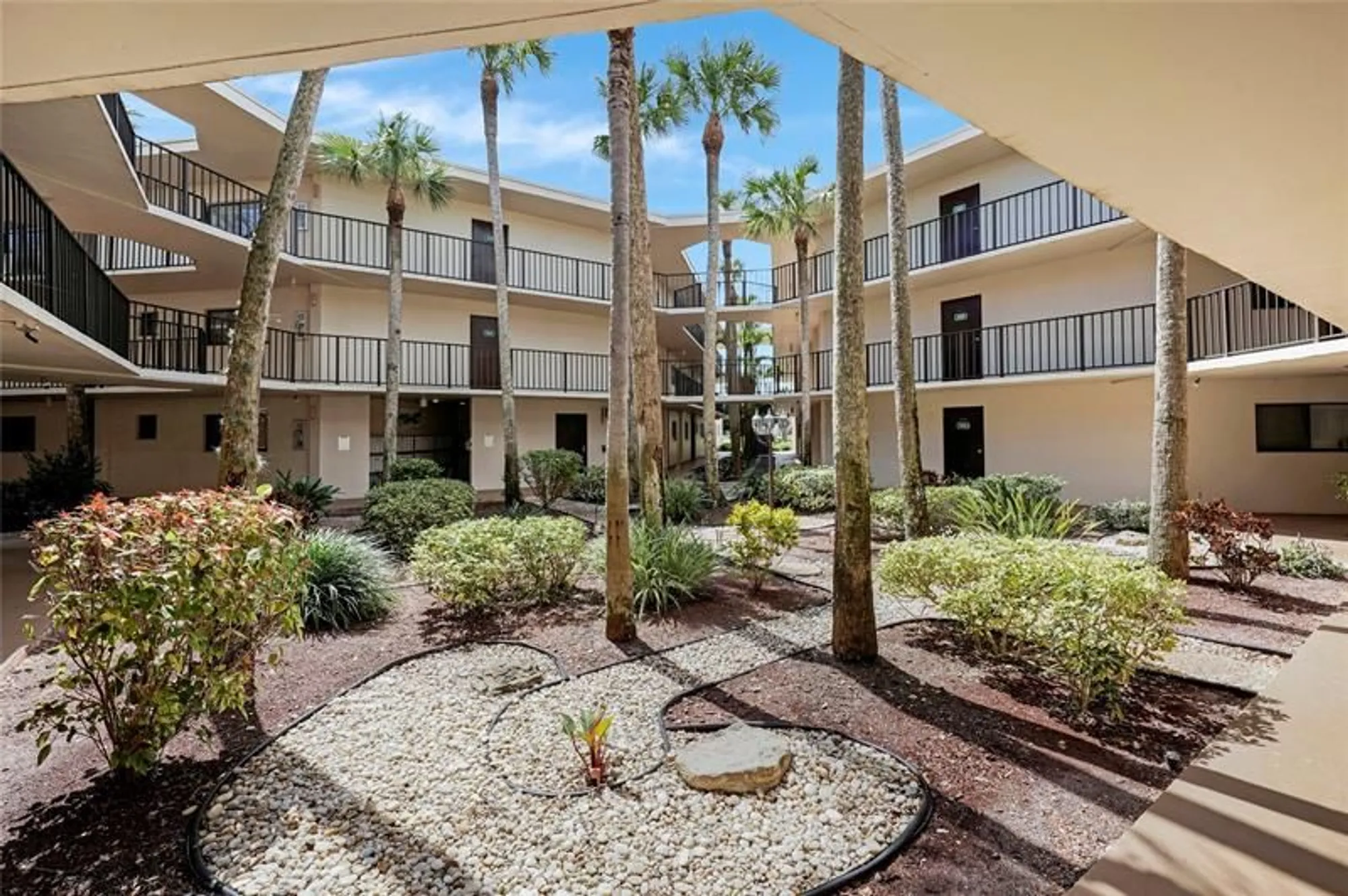 Property Slideshow image 31 of 47 | 5100 las verdes cir 114, Delray Beach, FL, 33484