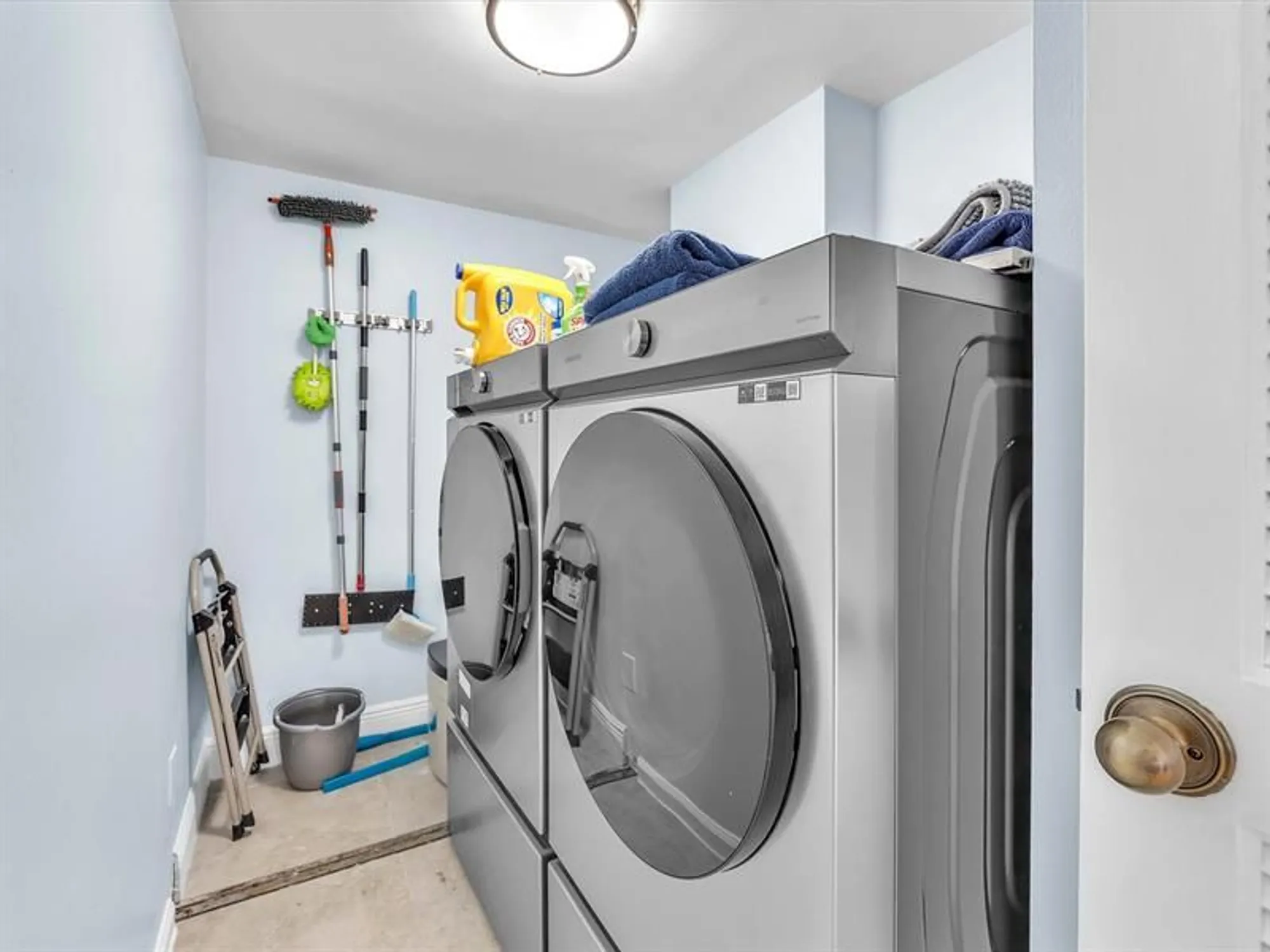 Property Slideshow image 21 of 24 | 7302 s devon dr 307, Tamarac, FL, 33321