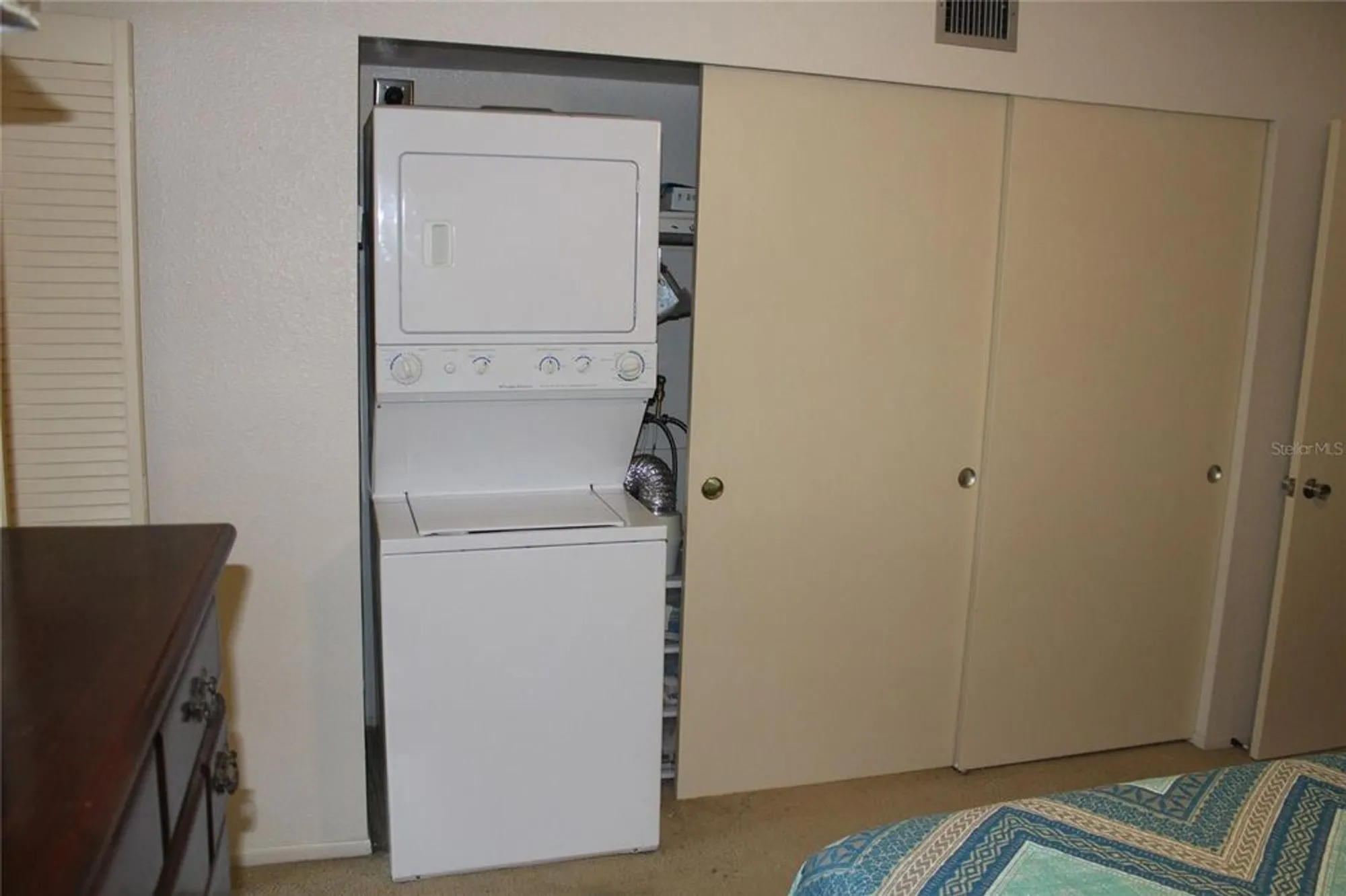 Property Slideshow image 26 of 39 | 2360 irish ln 16, Clearwater, FL, 33763