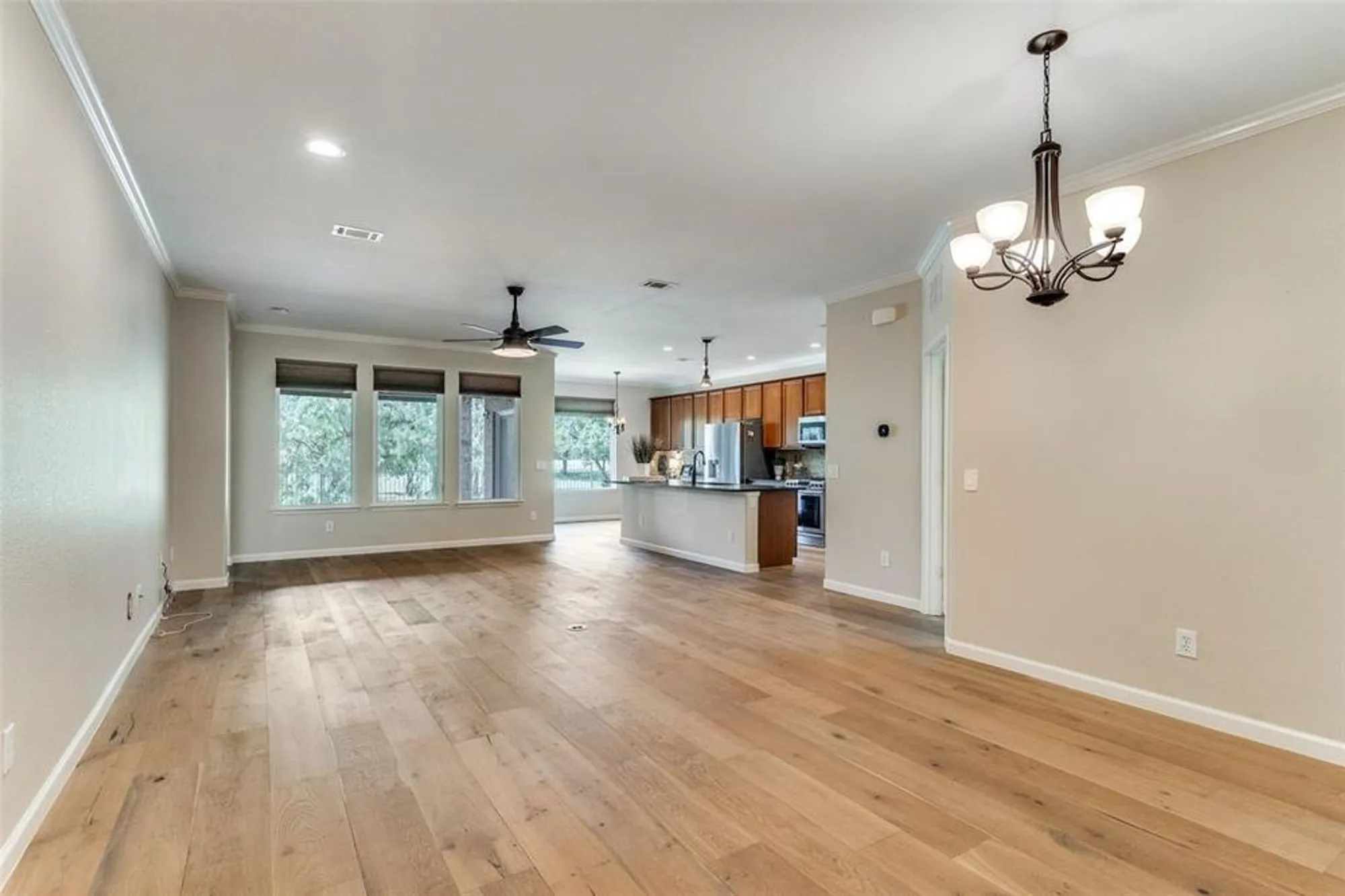 Property Slideshow image 8 of 30 | 6739 festival ln, Frisco, TX, 75036