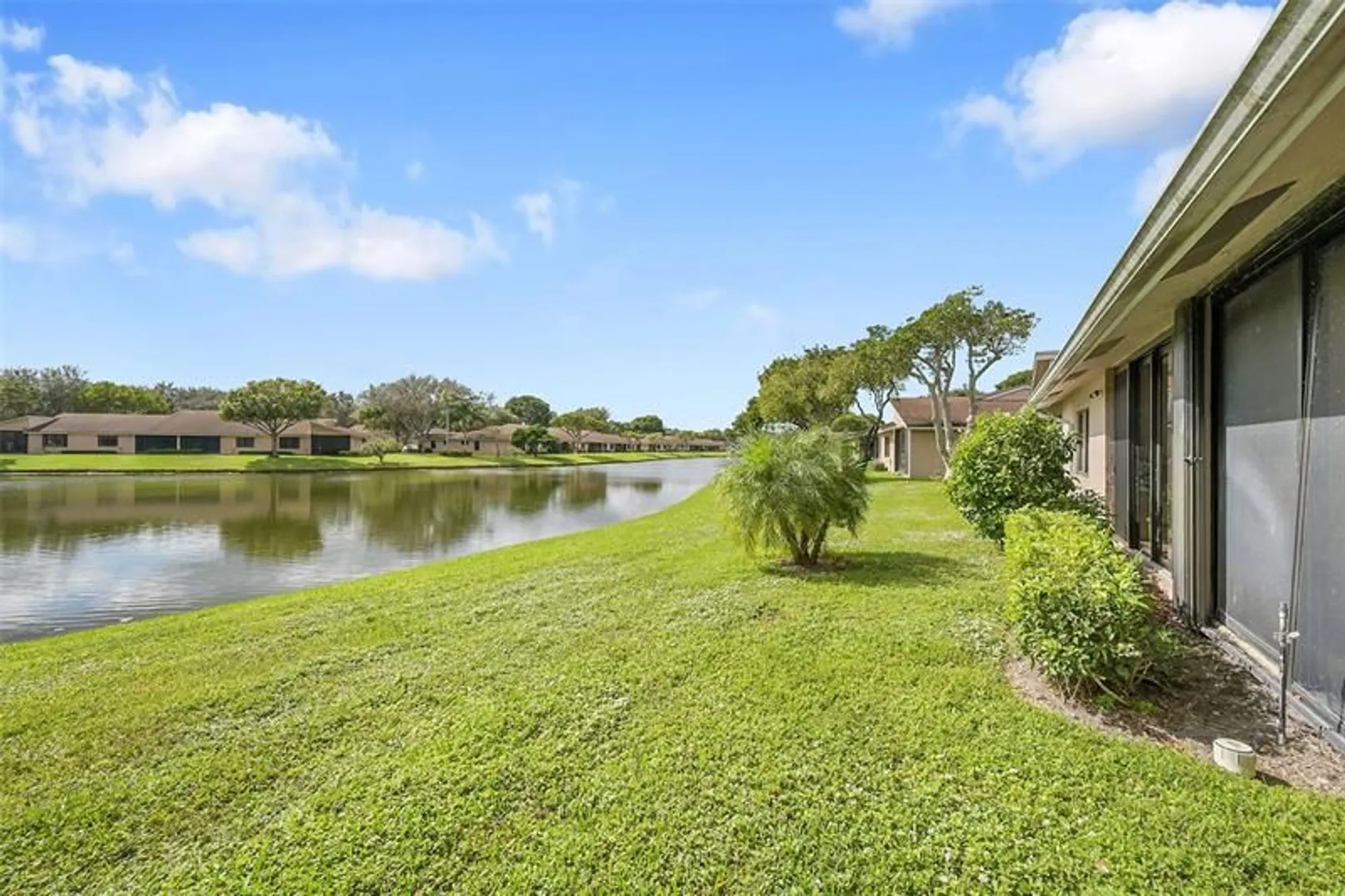 Property Slideshow image 22 of 26 | 8252 springlake dr # 8252, Boca Raton, FL, 33496