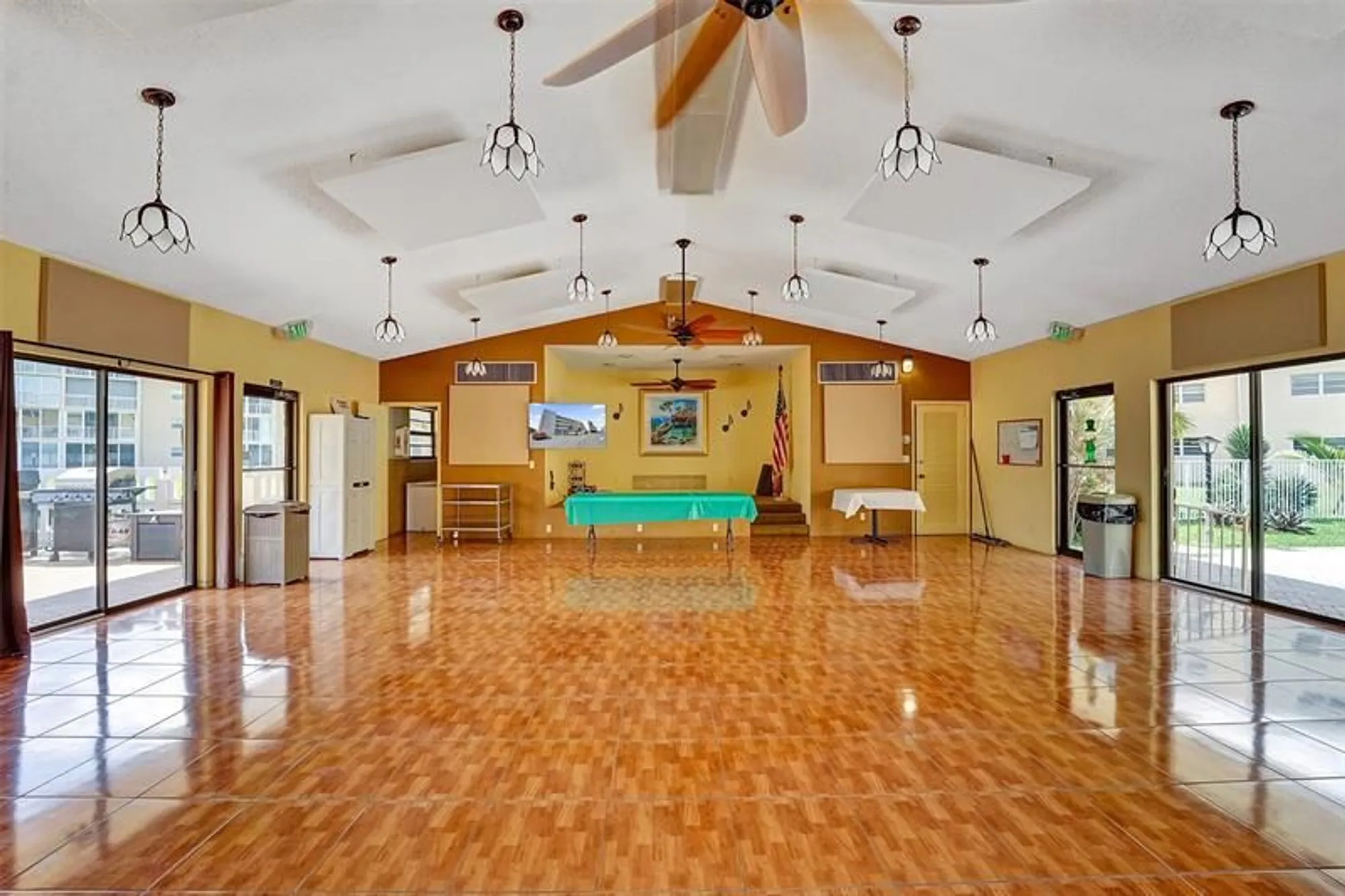 Property Slideshow image 20 of 24 | 1024 se 3rd ave apt 207, Dania Beach, FL, 33004