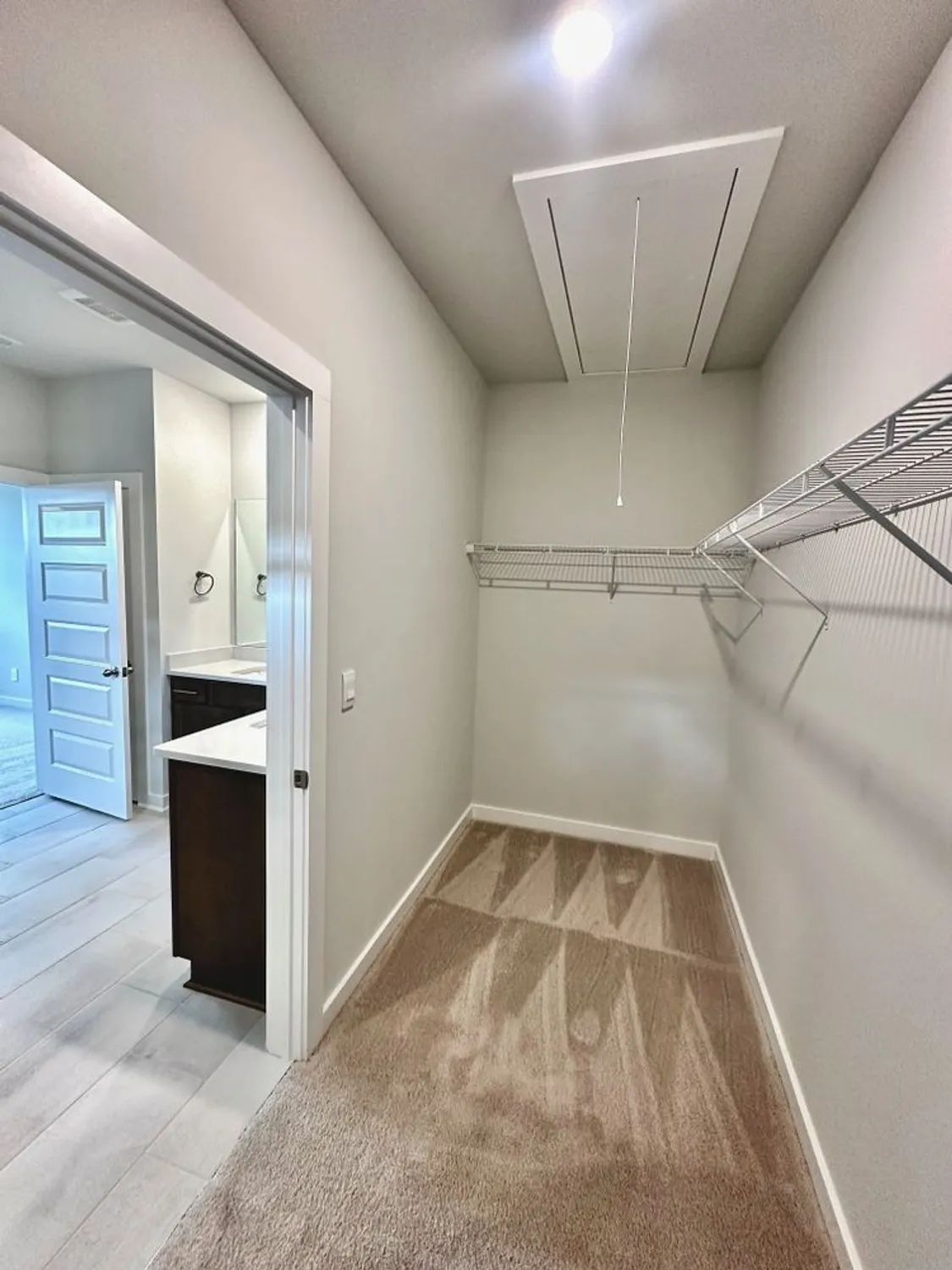 Property Slideshow image 19 of 53 | 2036 skippack pvt cir, Gallatin, TN, 37066