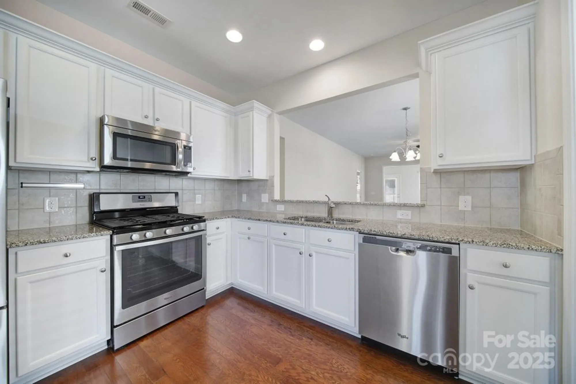 Property Slideshow image 5 of 41 | 20257 dovekie ln, Fort Mill, SC, 29707