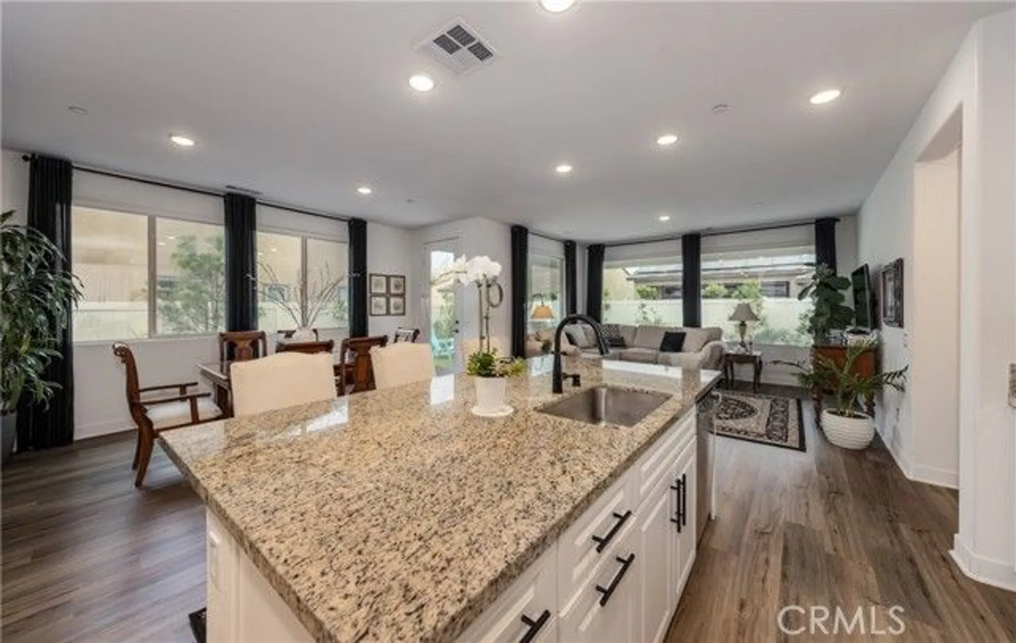 Property Slideshow image 17 of 44 | 1529 newland dr, Beaumont, CA, 92223