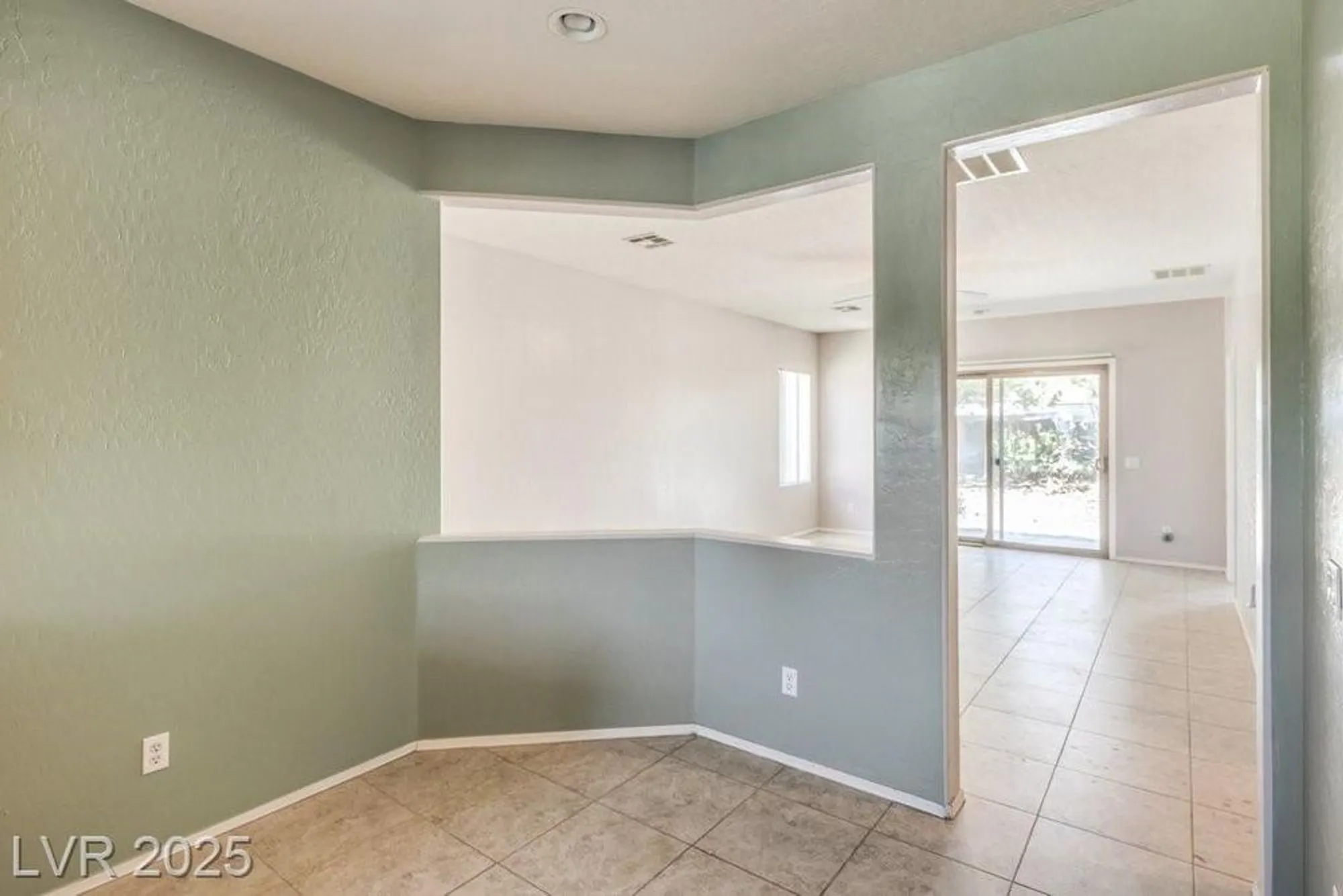 Property Slideshow image 14 of 36 | 5960 wheat penny ave, Las Vegas, NV, 89122