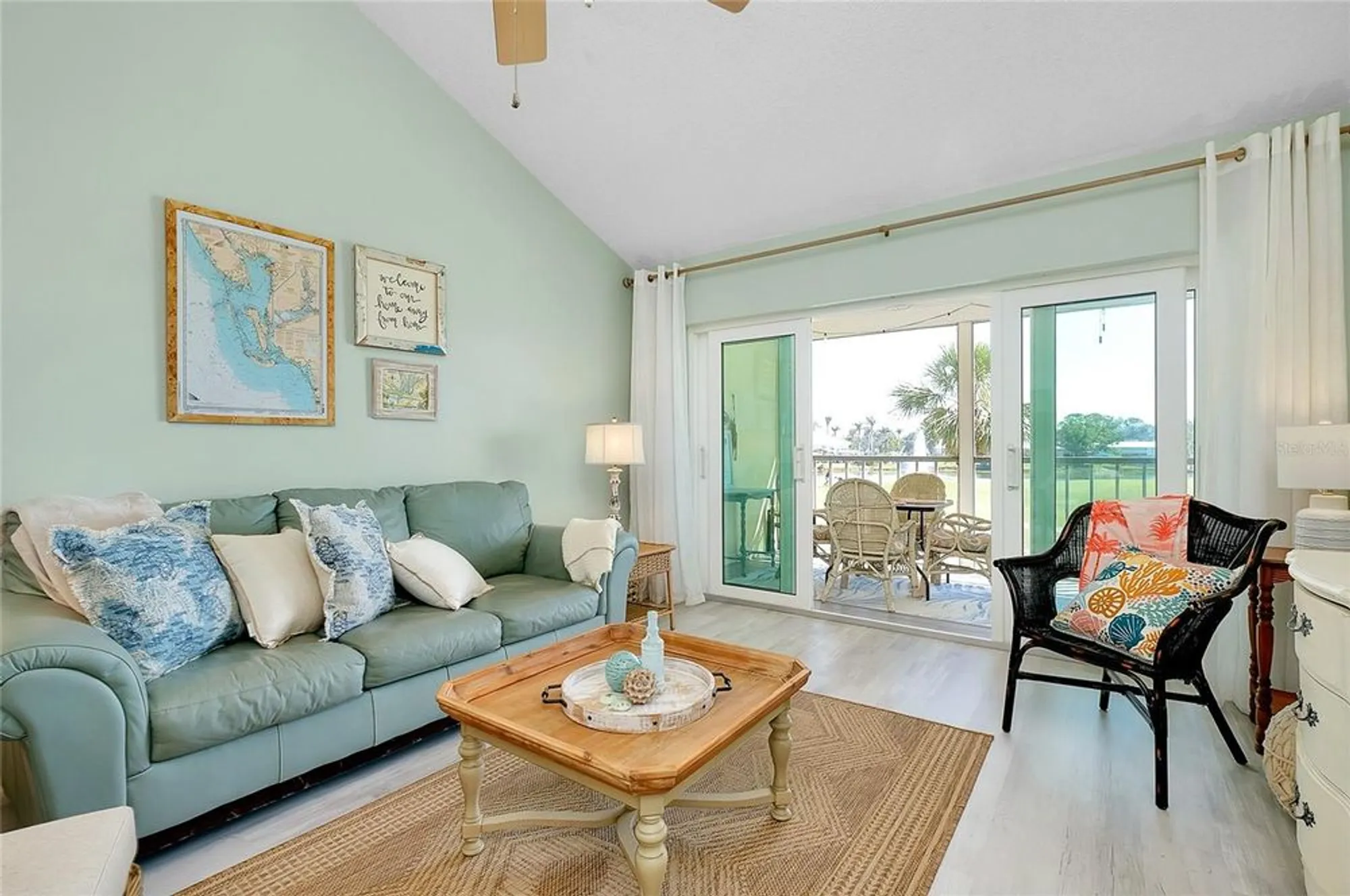 Property Slideshow image 9 of 36 | 410 cerromar cir 240, Venice, FL, 34293