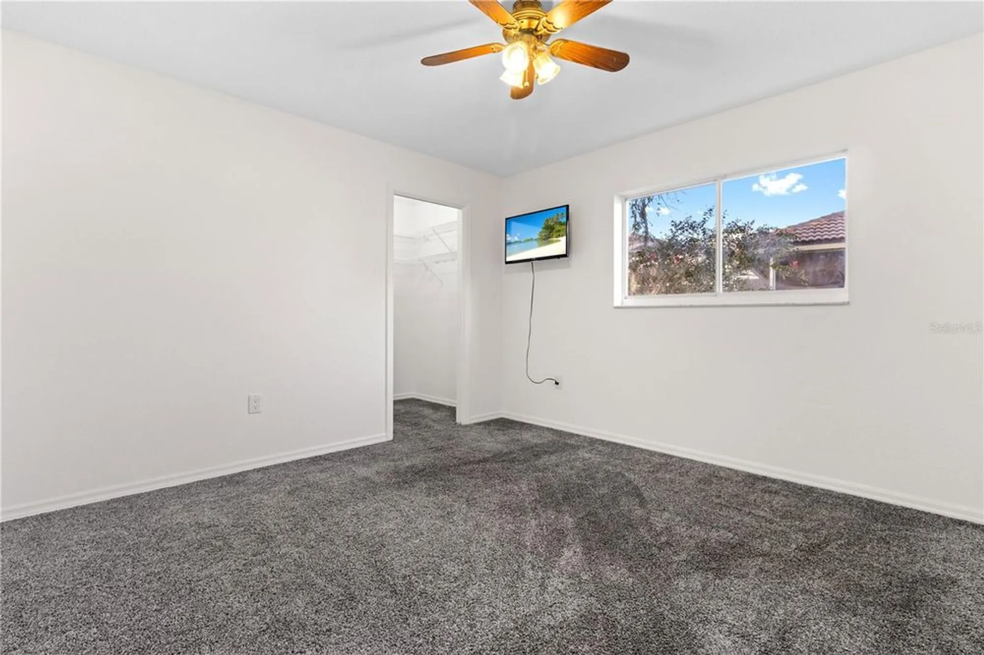 Property Slideshow image 21 of 57 | 9400 merriweather dr, Weeki Wachee, FL, 34613