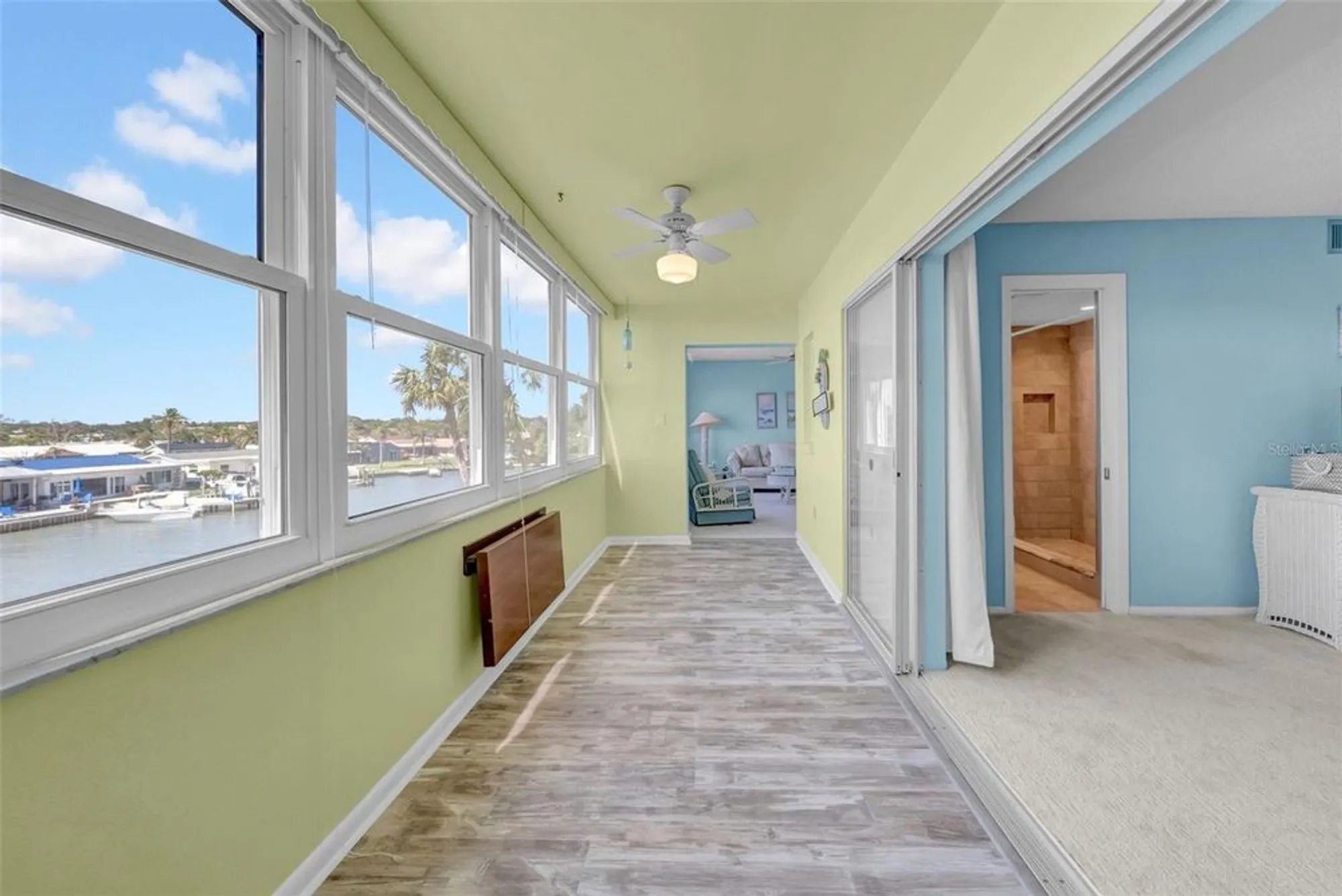 Property Slideshow image 16 of 49 | 4725 cove cir apt 302, St Petersburg, FL, 33708