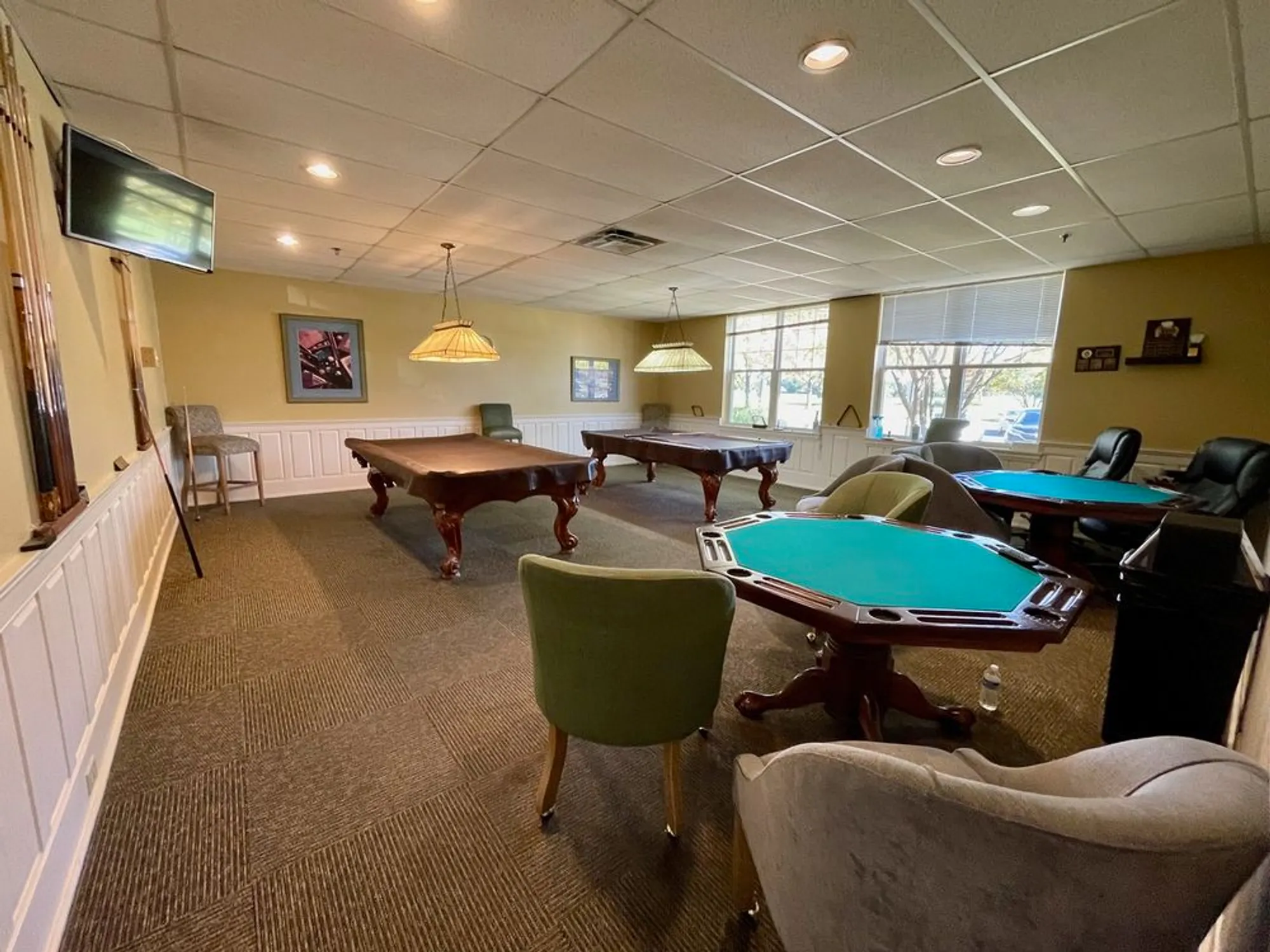 Property Slideshow image 44 of 58 | 16174 seneca lake cir, Crest Hill, IL, 60403