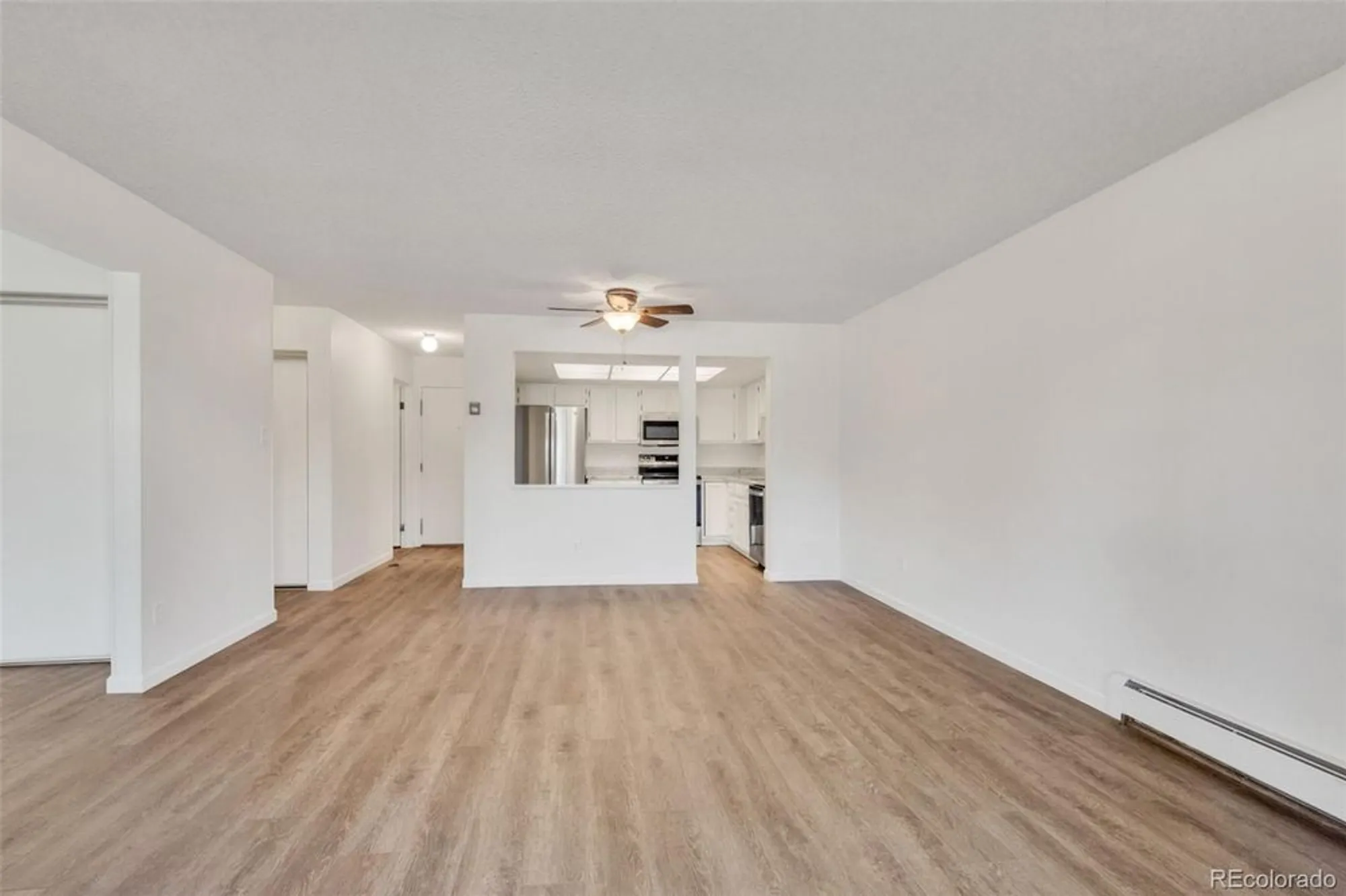 Property Slideshow image 7 of 40 | 13992 e marina dr 109, Aurora, CO, 80014