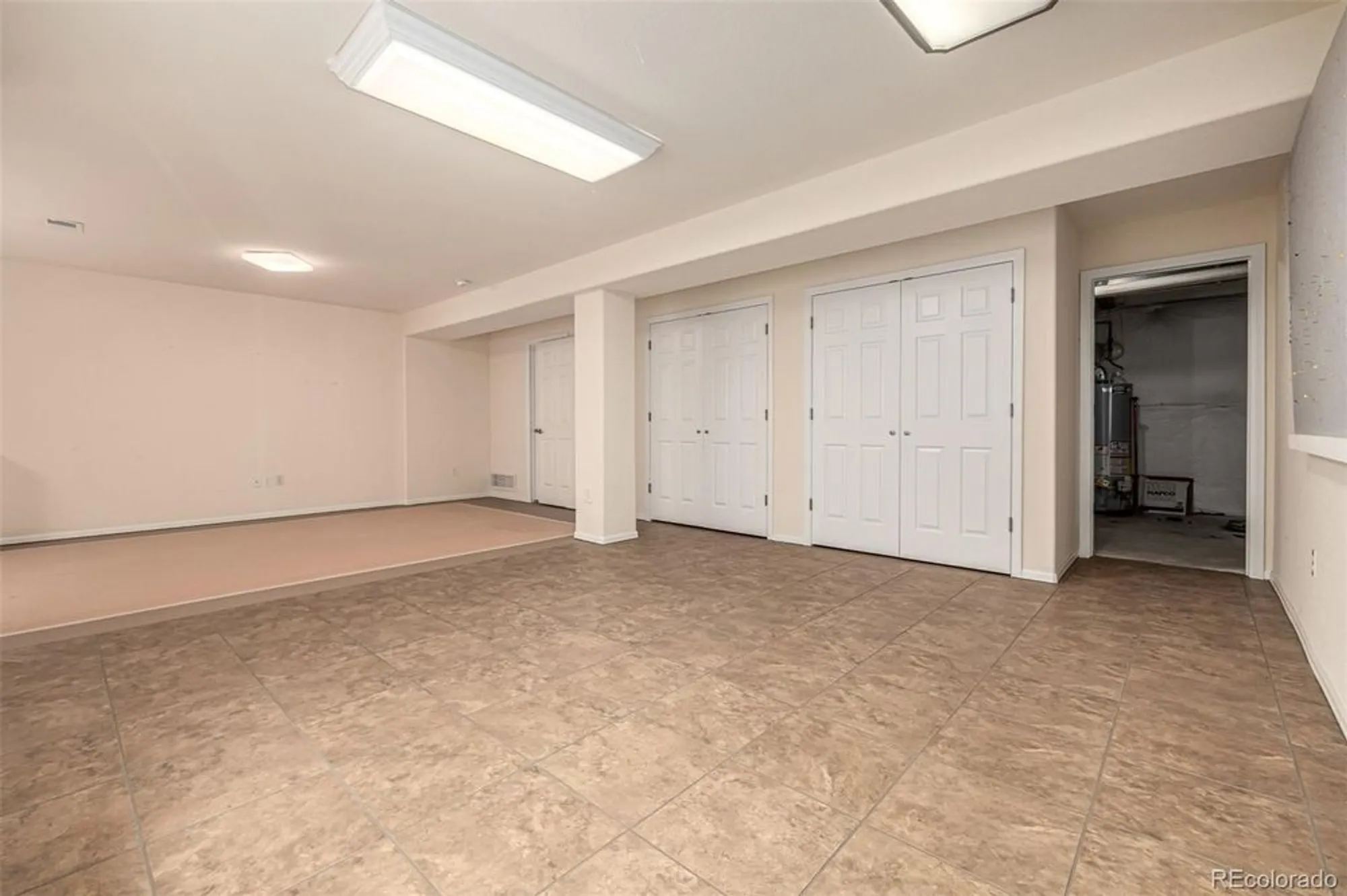 Property Slideshow image 26 of 46 | 8267 s sicily ct, Aurora, CO, 80016