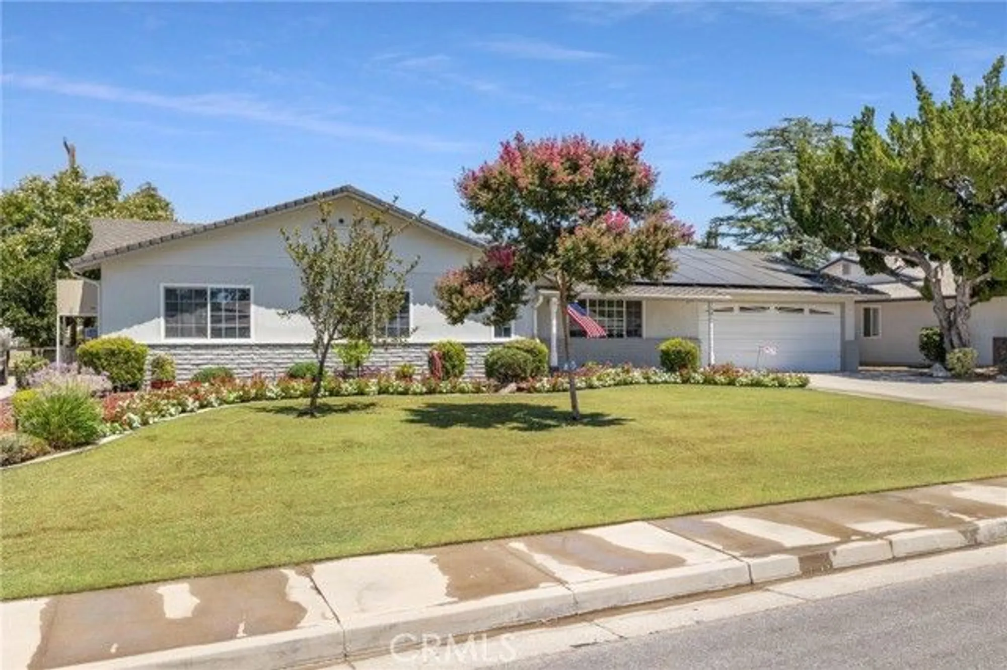 Property Slideshow image 2 of 48 | 704 river oaks dr, Bakersfield, CA, 93309