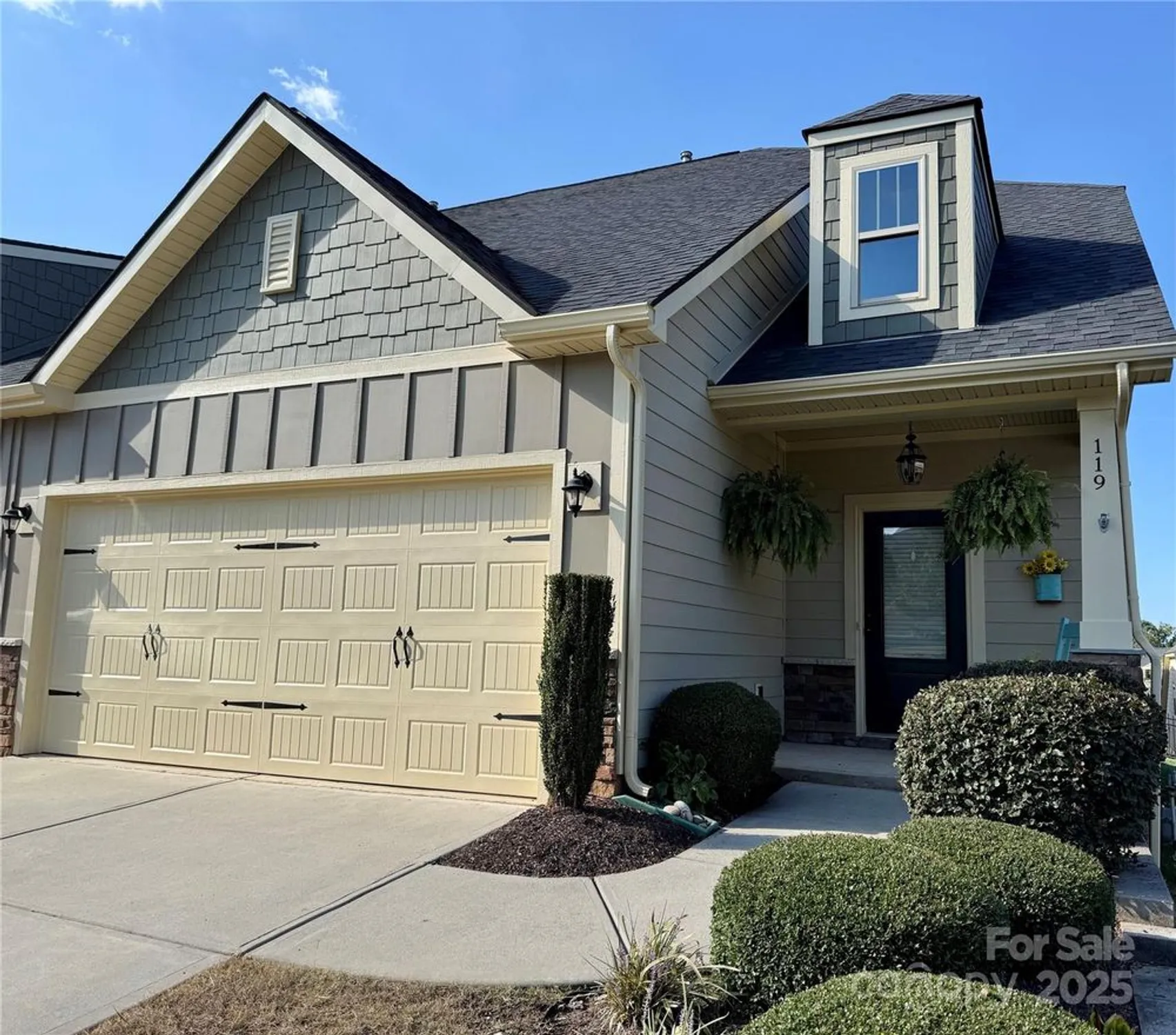 Property Slideshow image 1 of 22 | 119 canter ln, Mooresville, NC, 28115