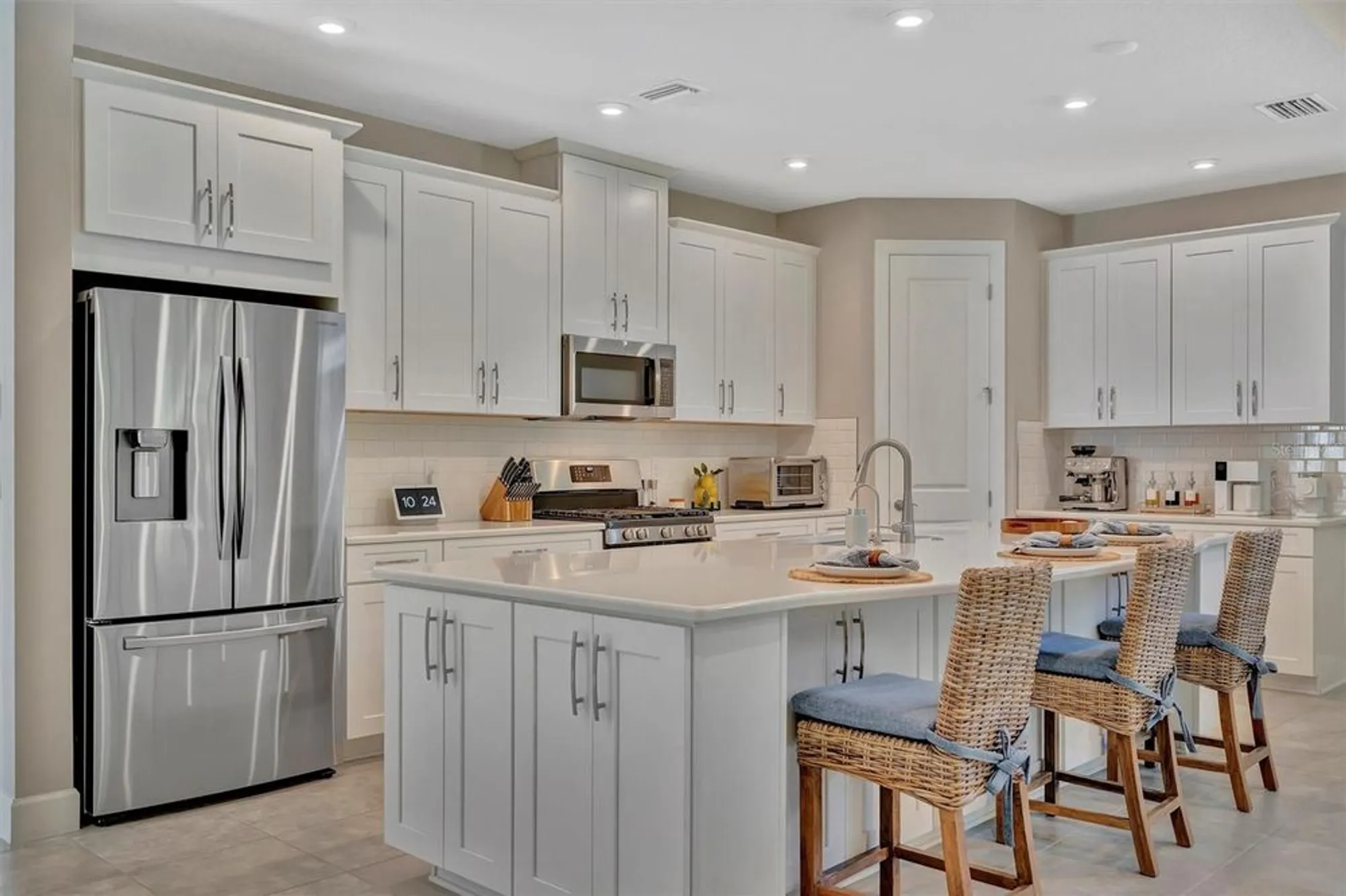 Property Slideshow image 10 of 71 | 5320 morey farms loop, Palmetto, FL, 34221