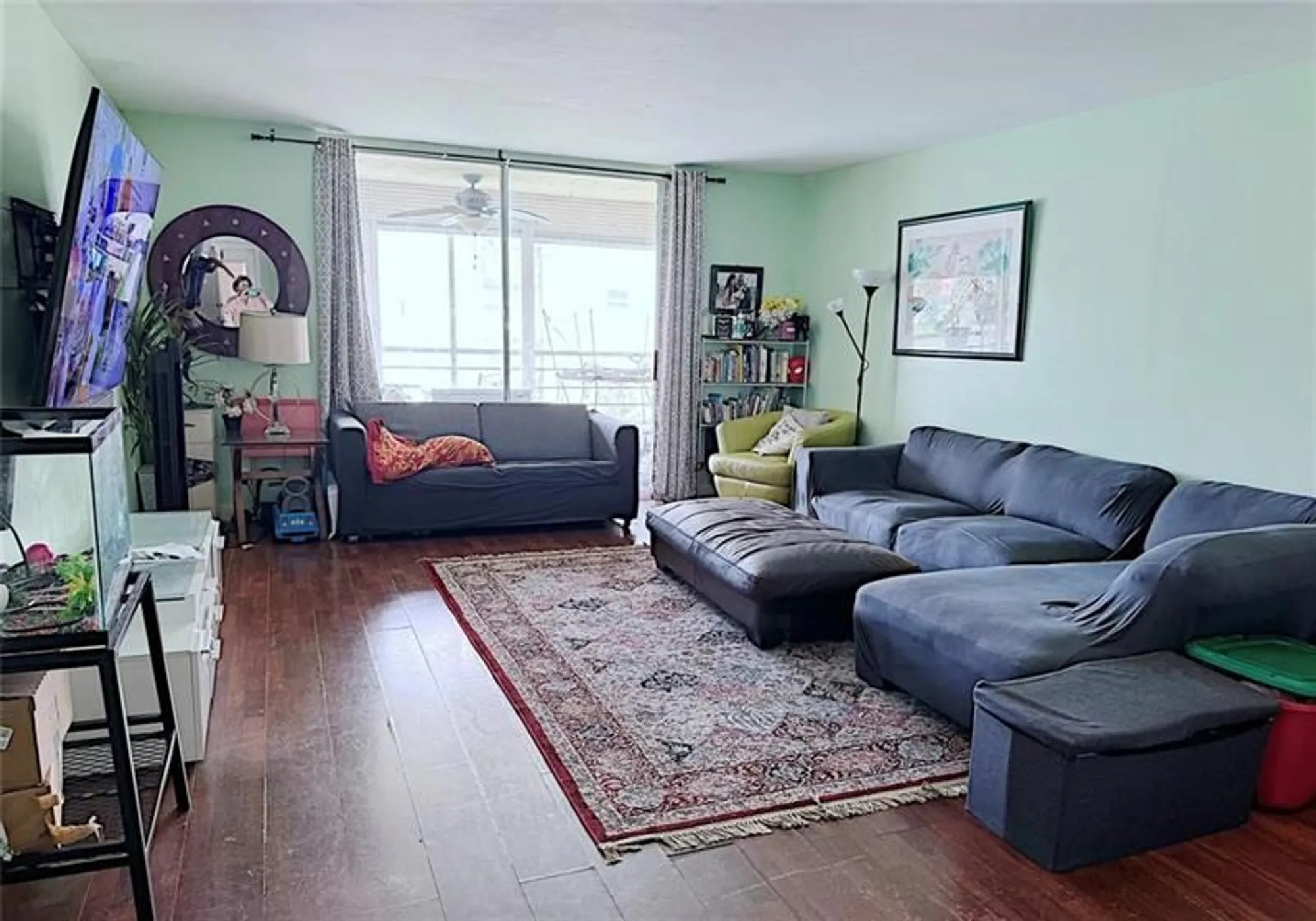 Property Slideshow image 6 of 25 | 325 se 11th ter # 205te, Dania Beach, FL, 33004