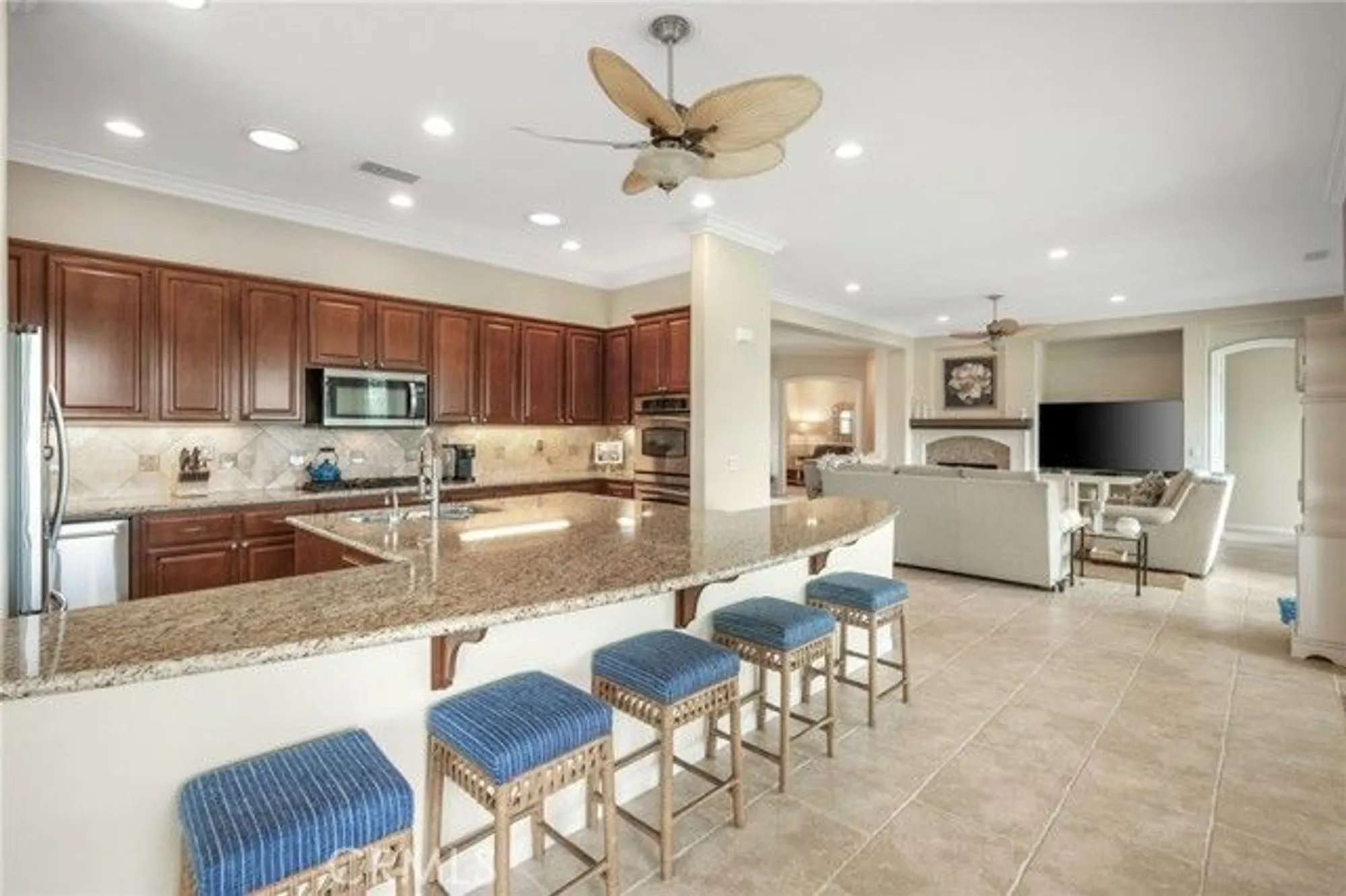 Property Slideshow image 19 of 71 | 81811 prism dr, La Quinta, CA, 92253