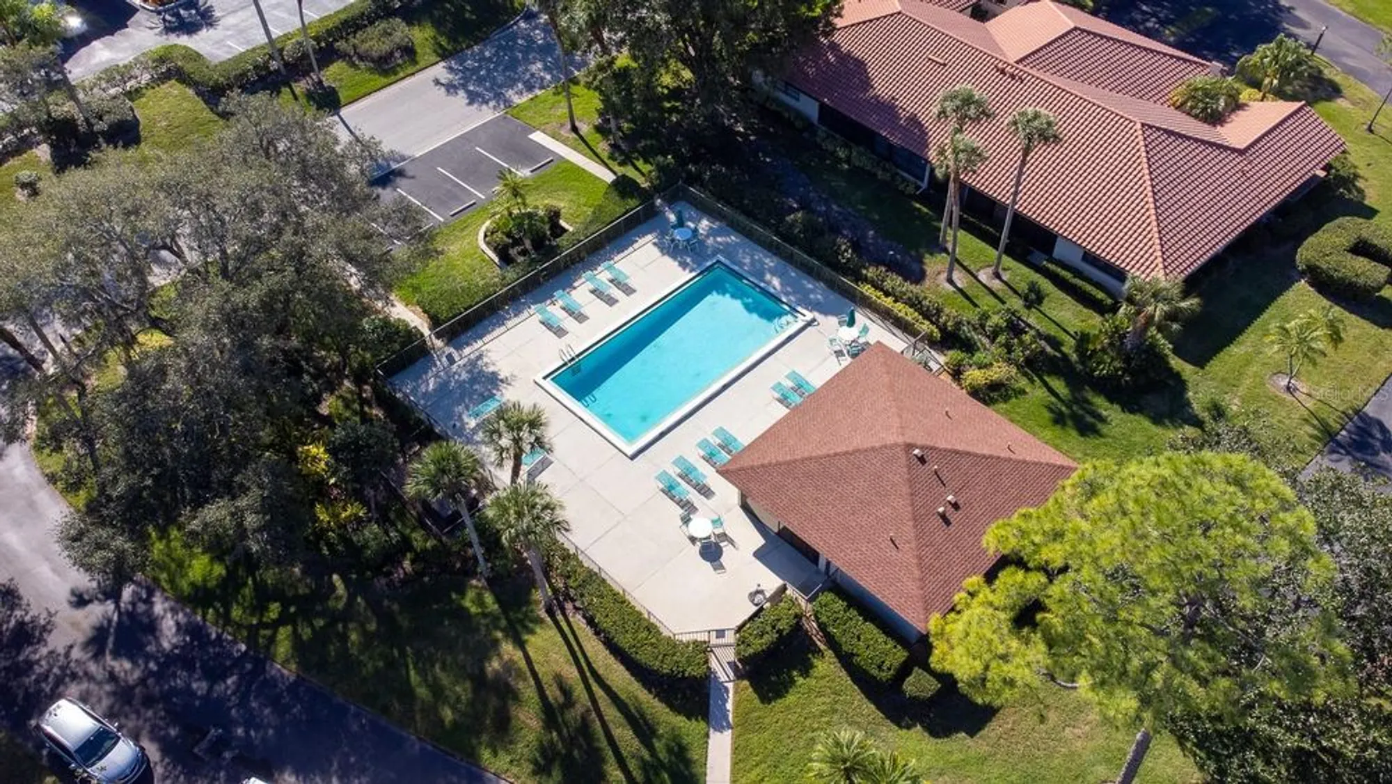 Property Slideshow image 37 of 41 | 5630 golf pointe dr 206, Sarasota, FL, 34243