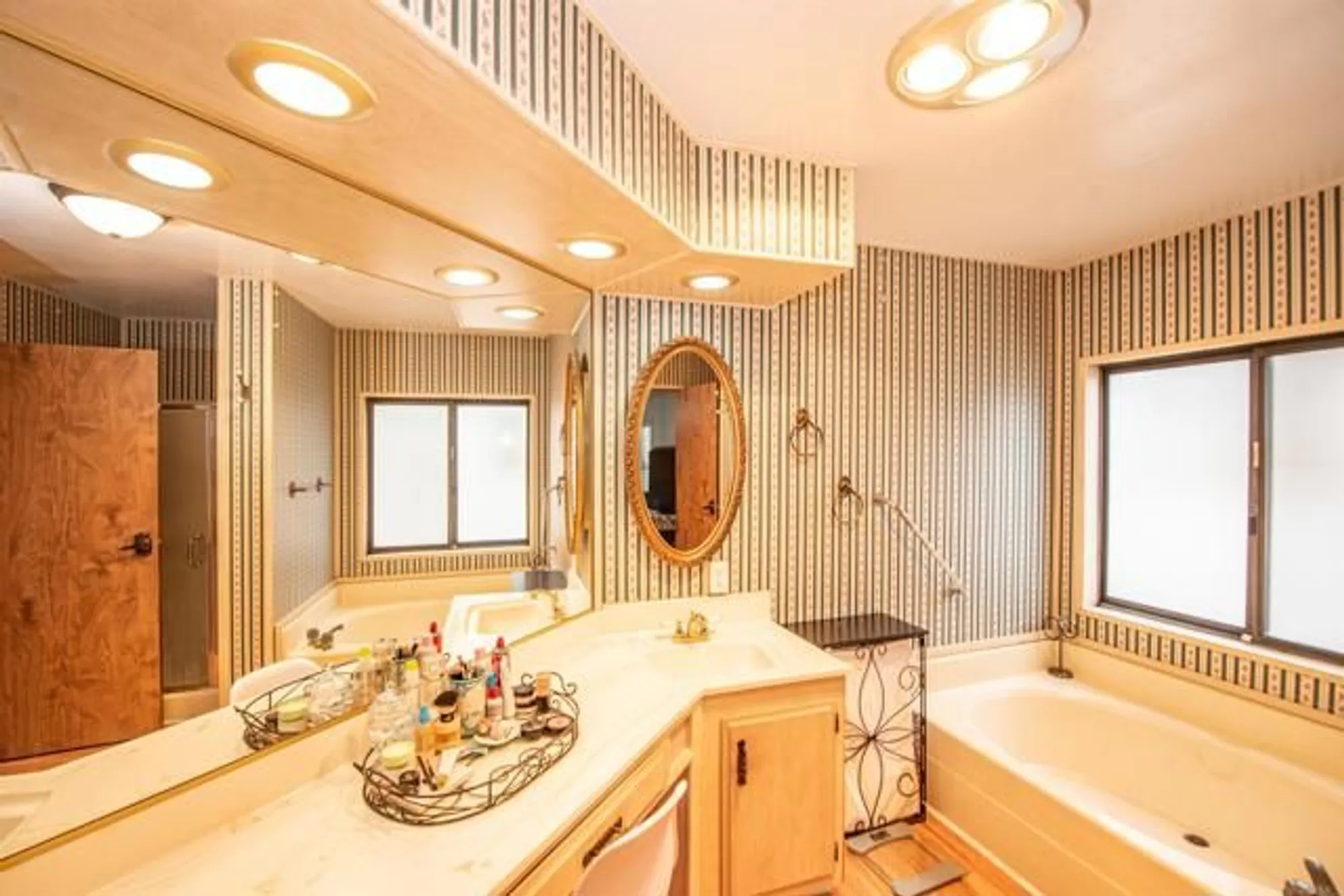 Property Slideshow image 43 of 67 | 38210 via taffia, Murrieta, CA, 92563