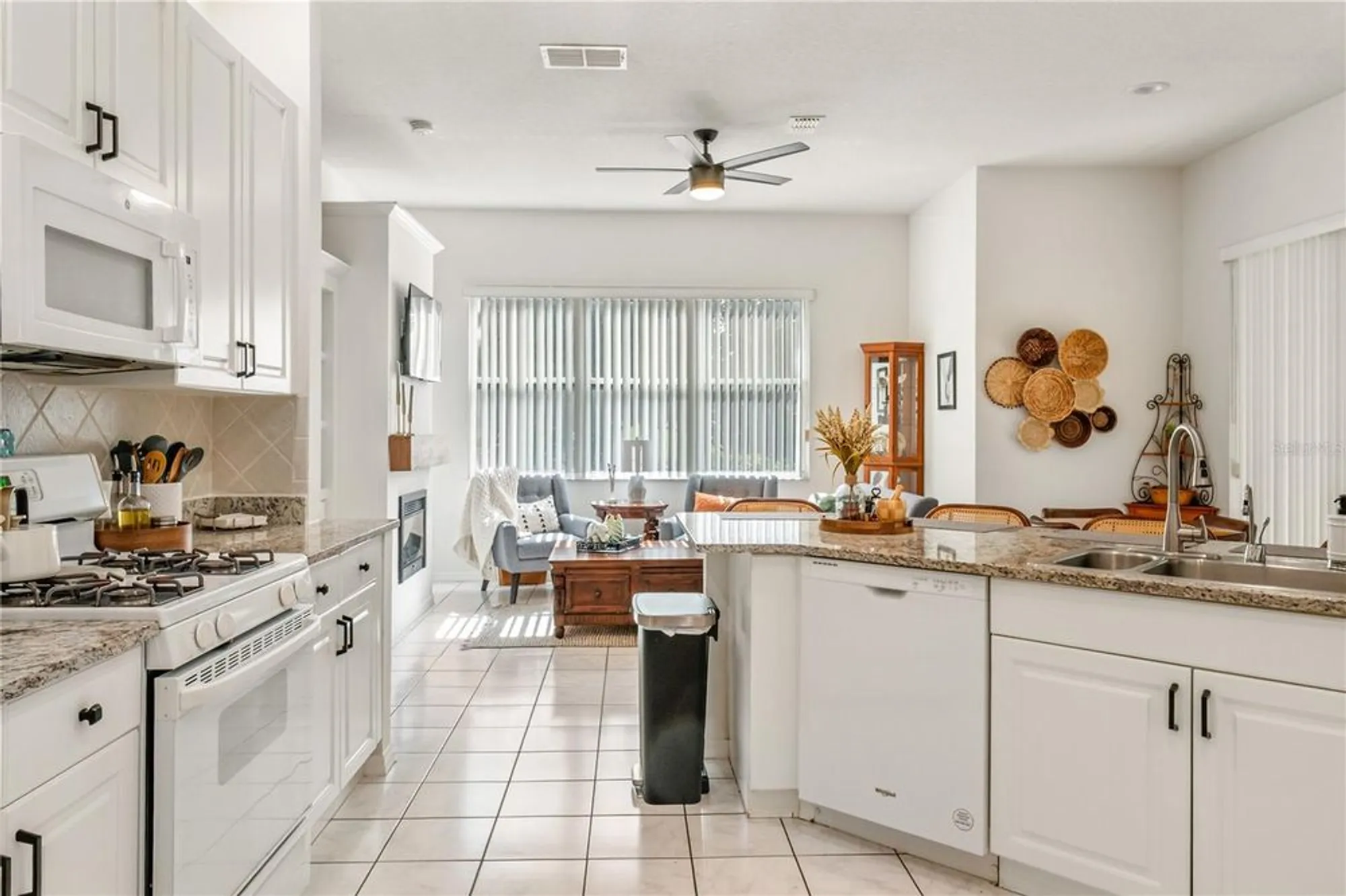 Property Slideshow image 7 of 41 | 993 everest st, Clermont, FL, 34711