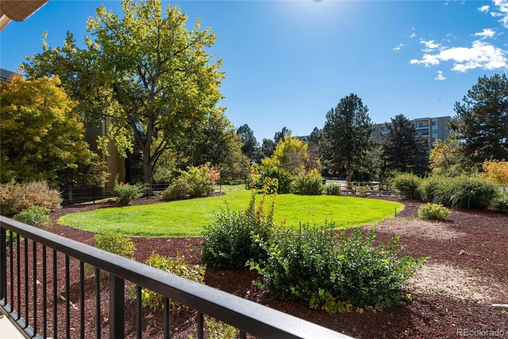 Property Slideshow image 23 of 30 | 13991 e marina dr 105, Aurora, CO, 80014