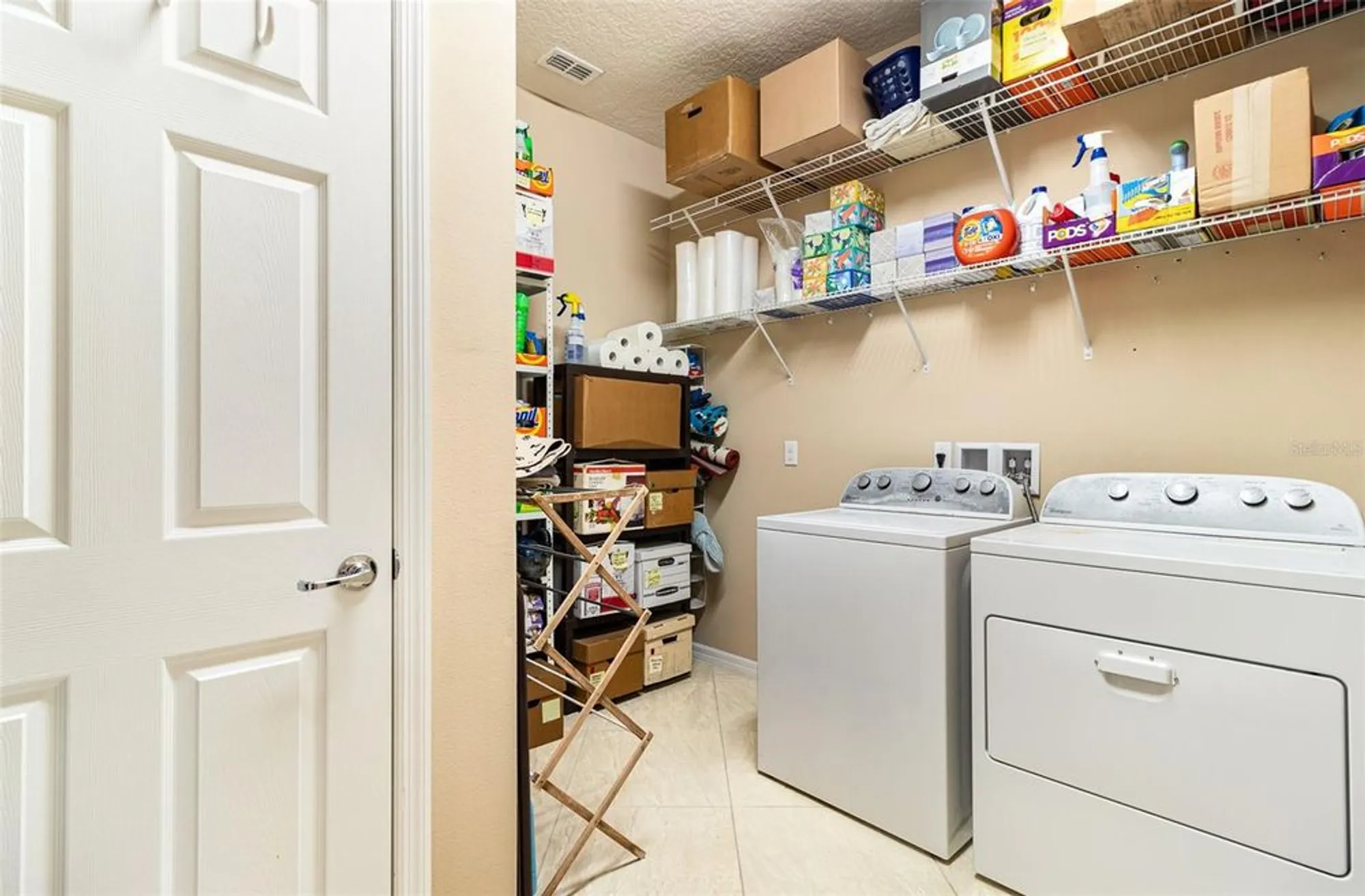 Property Slideshow image 15 of 58 | 672 cordoba dr, Davenport, FL, 33837