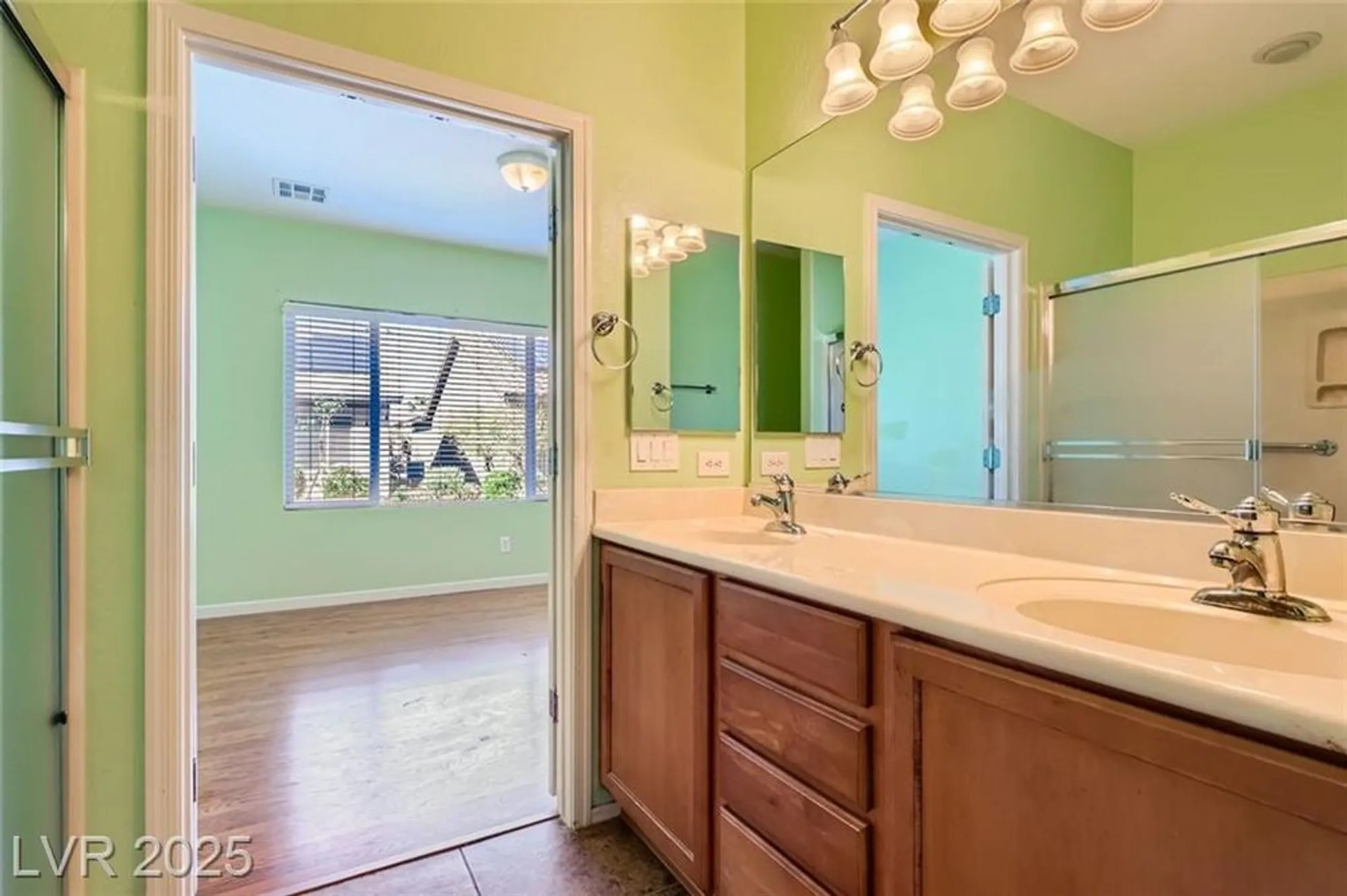 Property Slideshow image 32 of 53 | 6128 isola peak ave, Las Vegas, NV, 89122