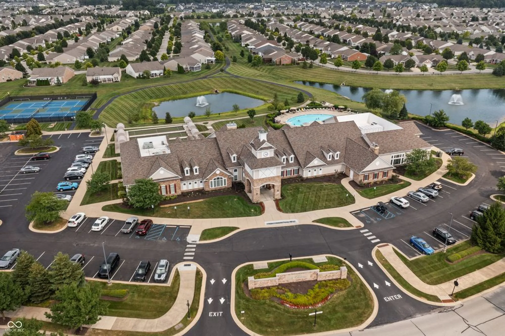 Property Slideshow image 32 of 42 | 16022 lambrusco way, Fishers, IN, 46037