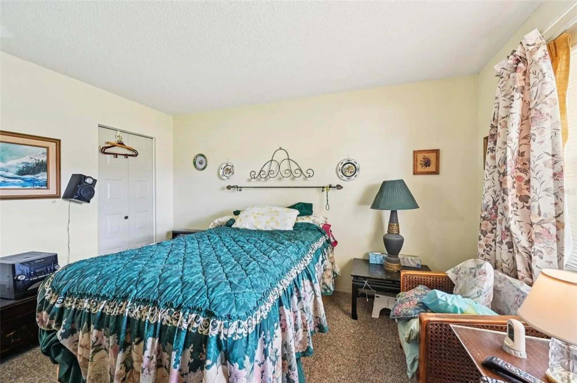 Property Slideshow image 12 of 51 | 2208 grenadier dr, Sun City Center, FL, 33573