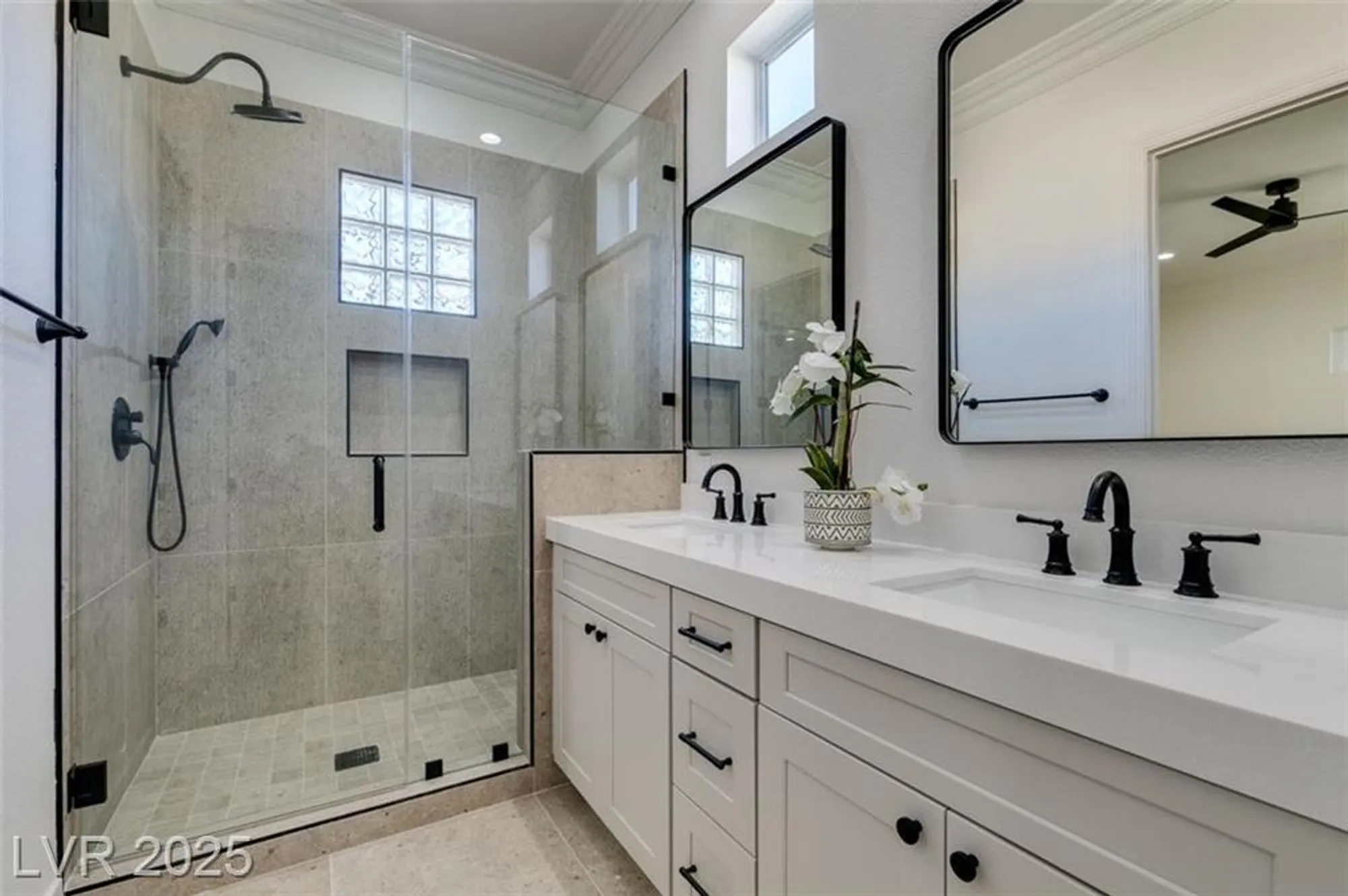 Property Slideshow image 27 of 32 | 5192 estasi st, Las Vegas, NV, 89135