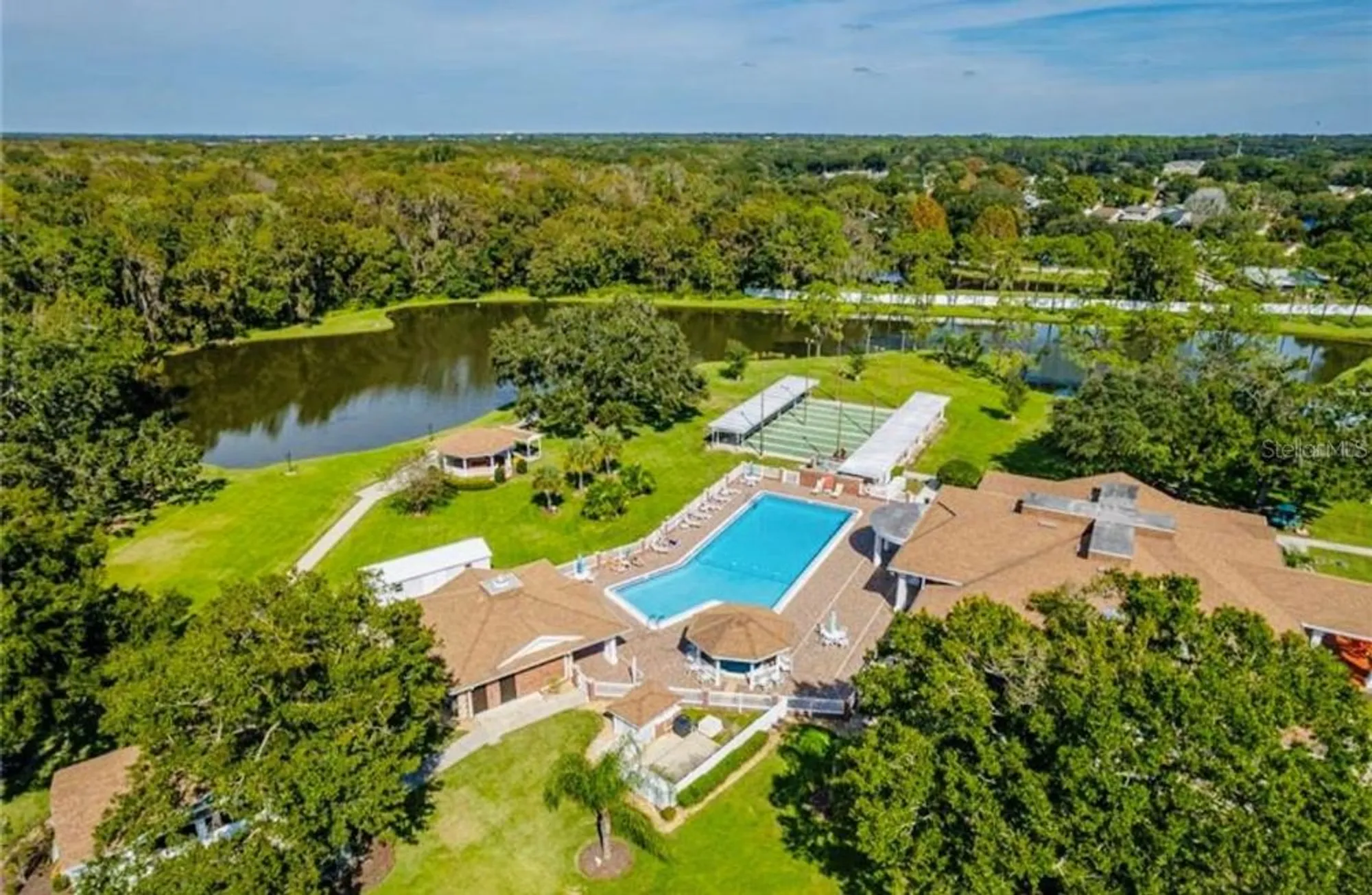 Property Slideshow image 56 of 59 | 1690 colonnades cir, Lakeland, FL, 33811