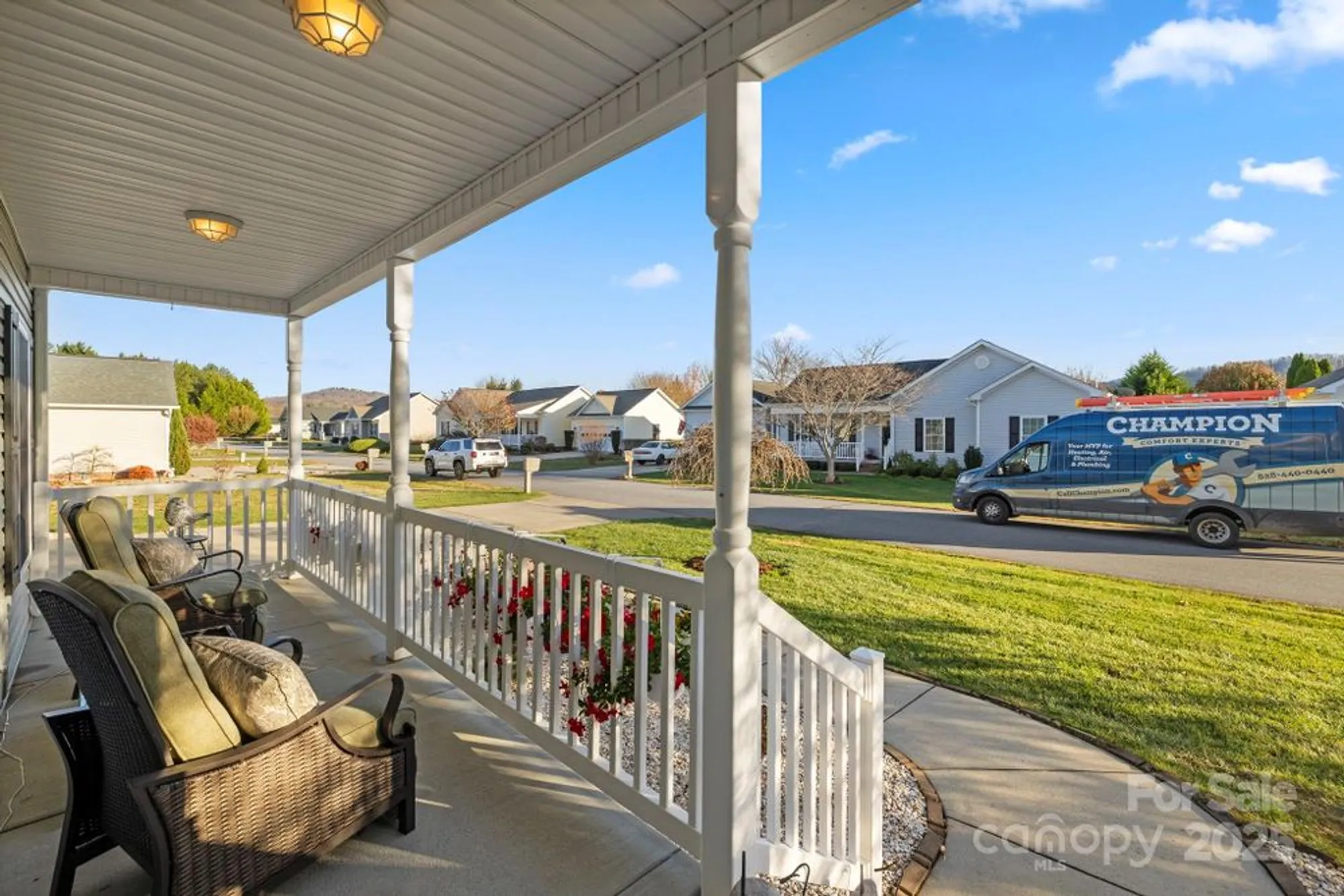Property Slideshow image 13 of 48 | 494 riverwind dr, Hendersonville, NC, 28739